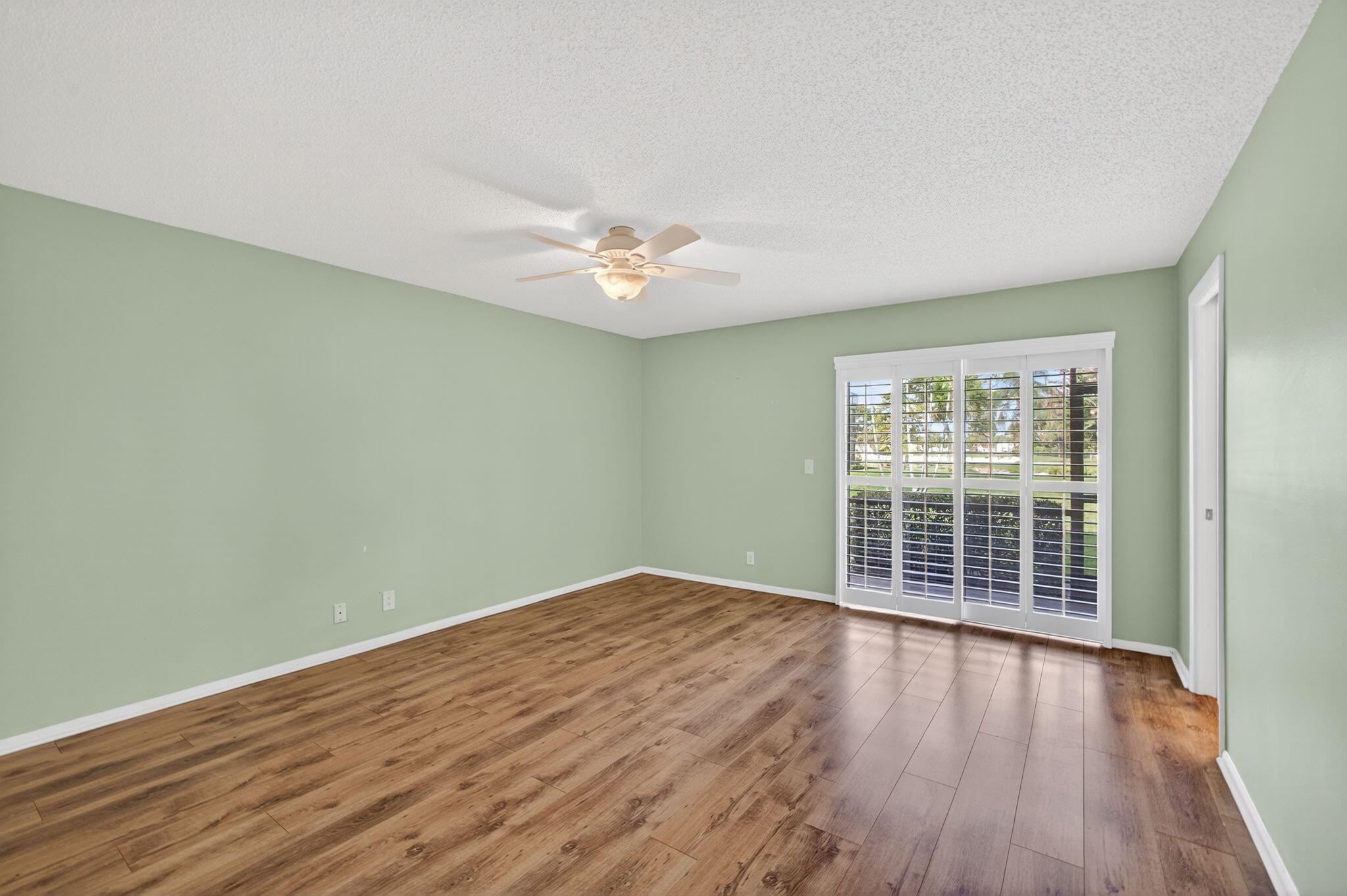 18390 SE Wood Hvn Ln #D Jupiter, FL 33469