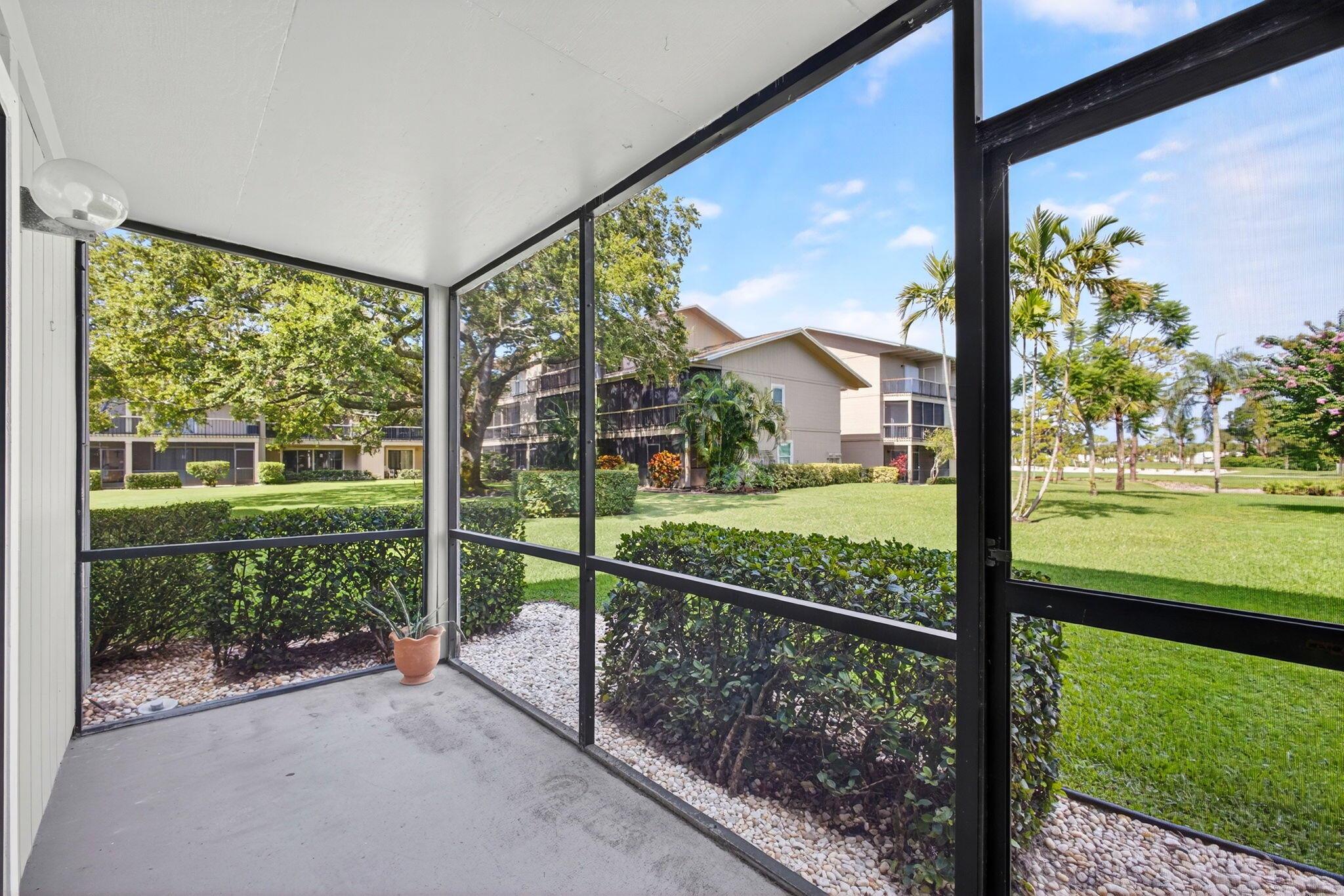 18390 SE Wood Hvn Ln #D Jupiter, FL 33469