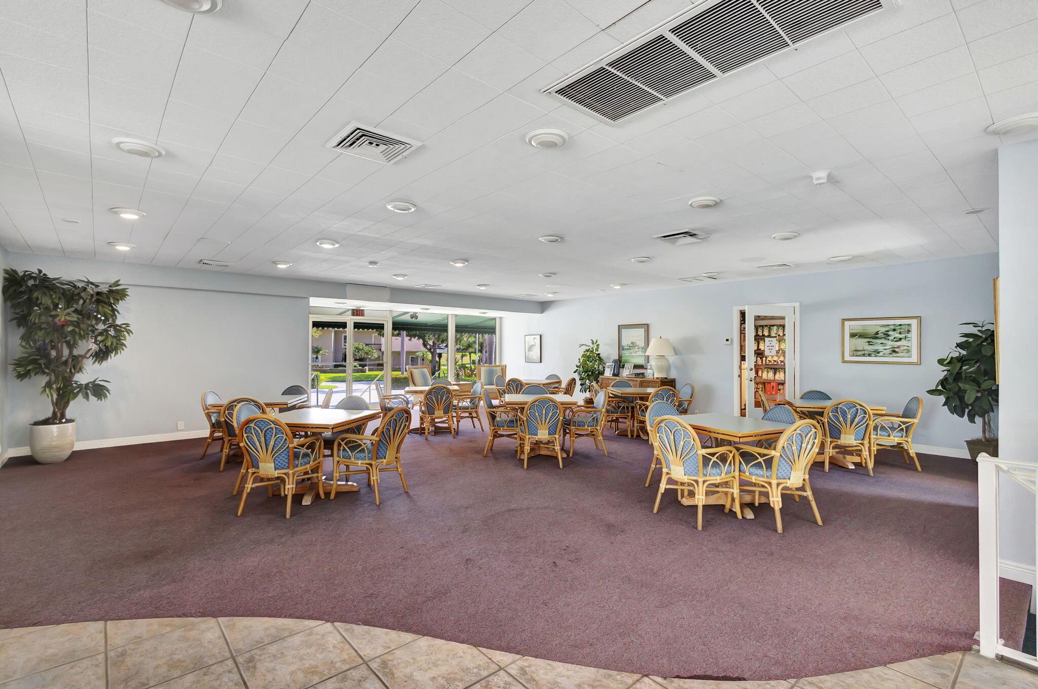 18390 SE Wood Hvn Ln #D Jupiter, FL 33469