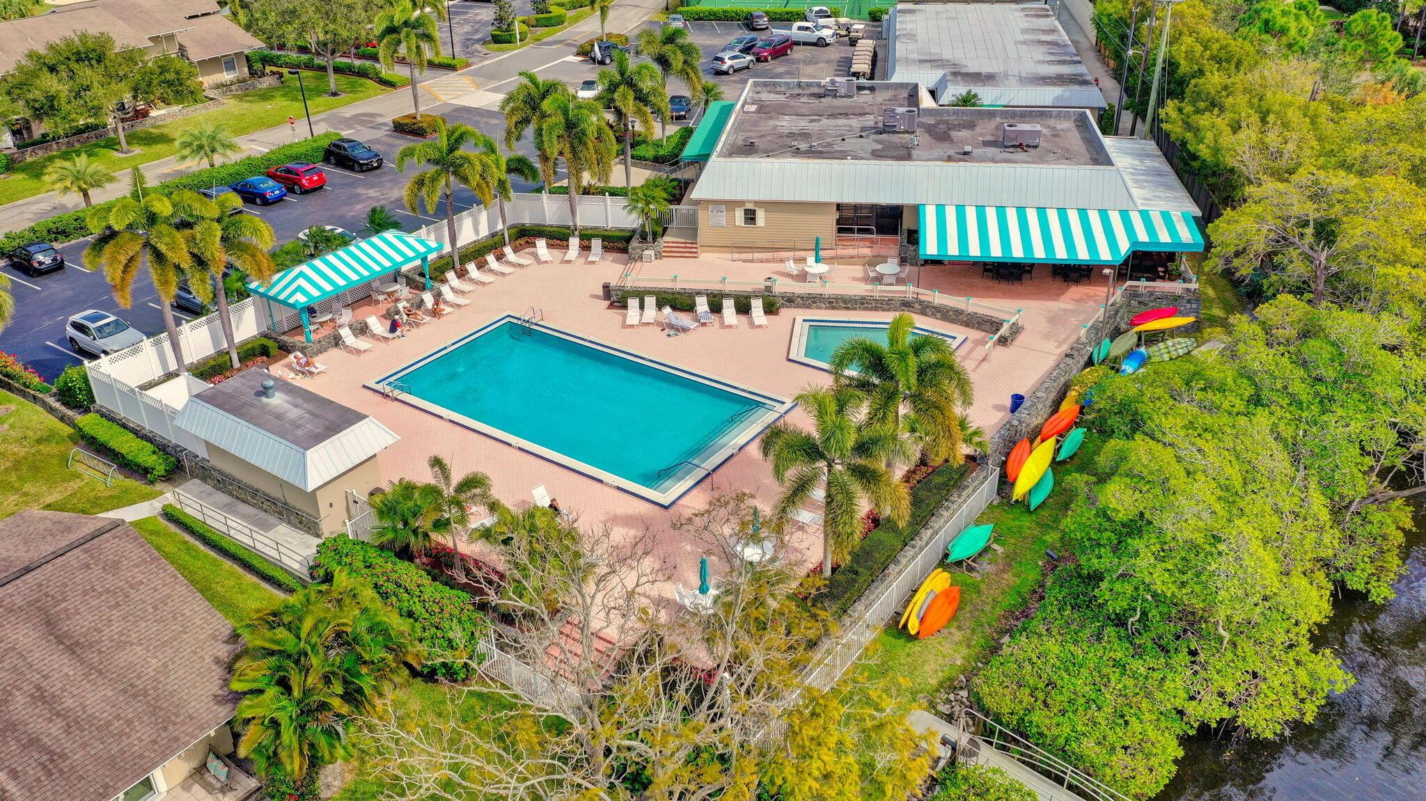 18390 SE Wood Hvn Ln #D Jupiter, FL 33469