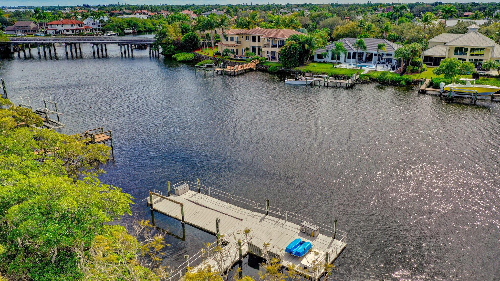 18390 SE Wood Hvn Ln #D Jupiter, FL 33469