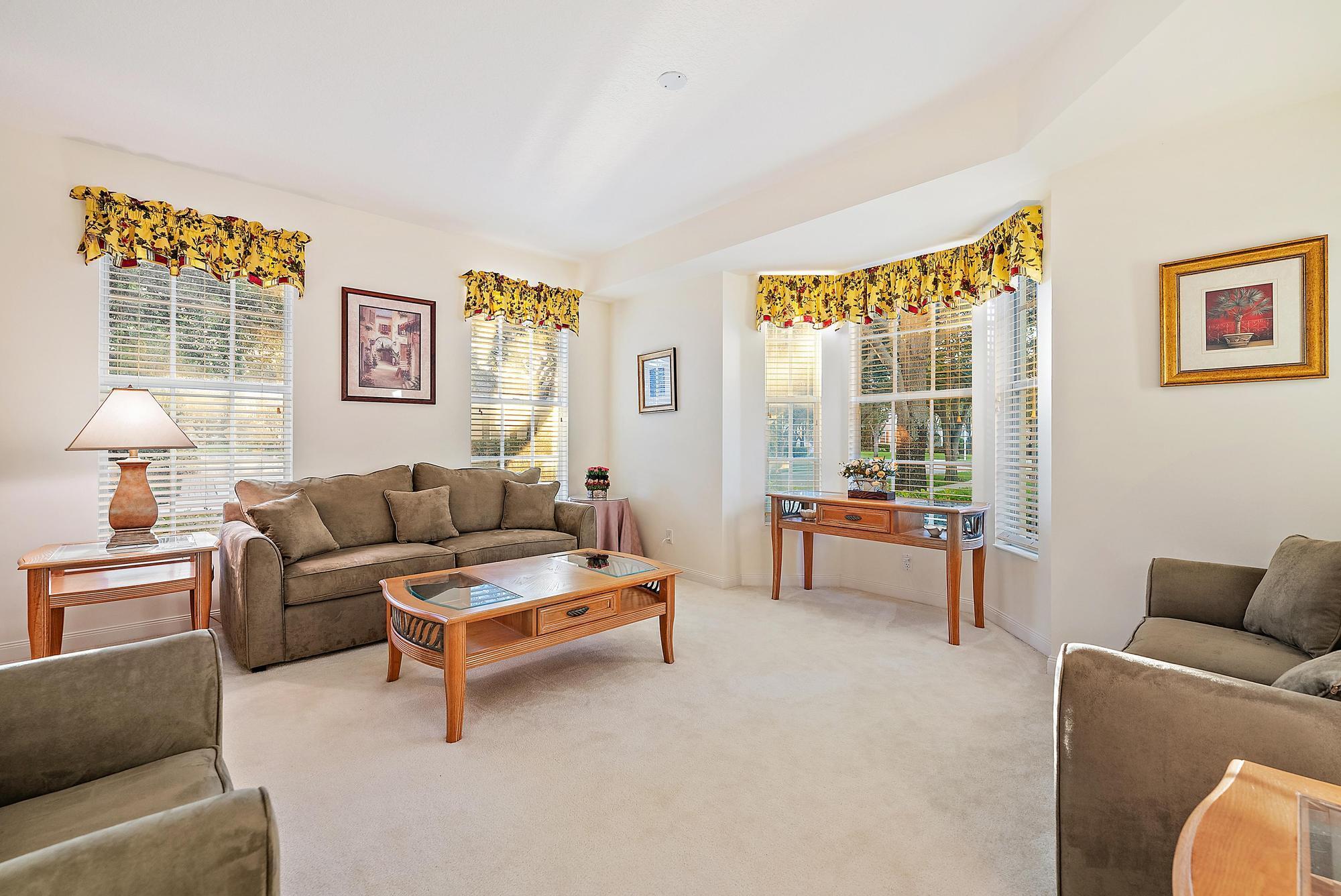 277 New Hvn Blvd Jupiter, FL 33458