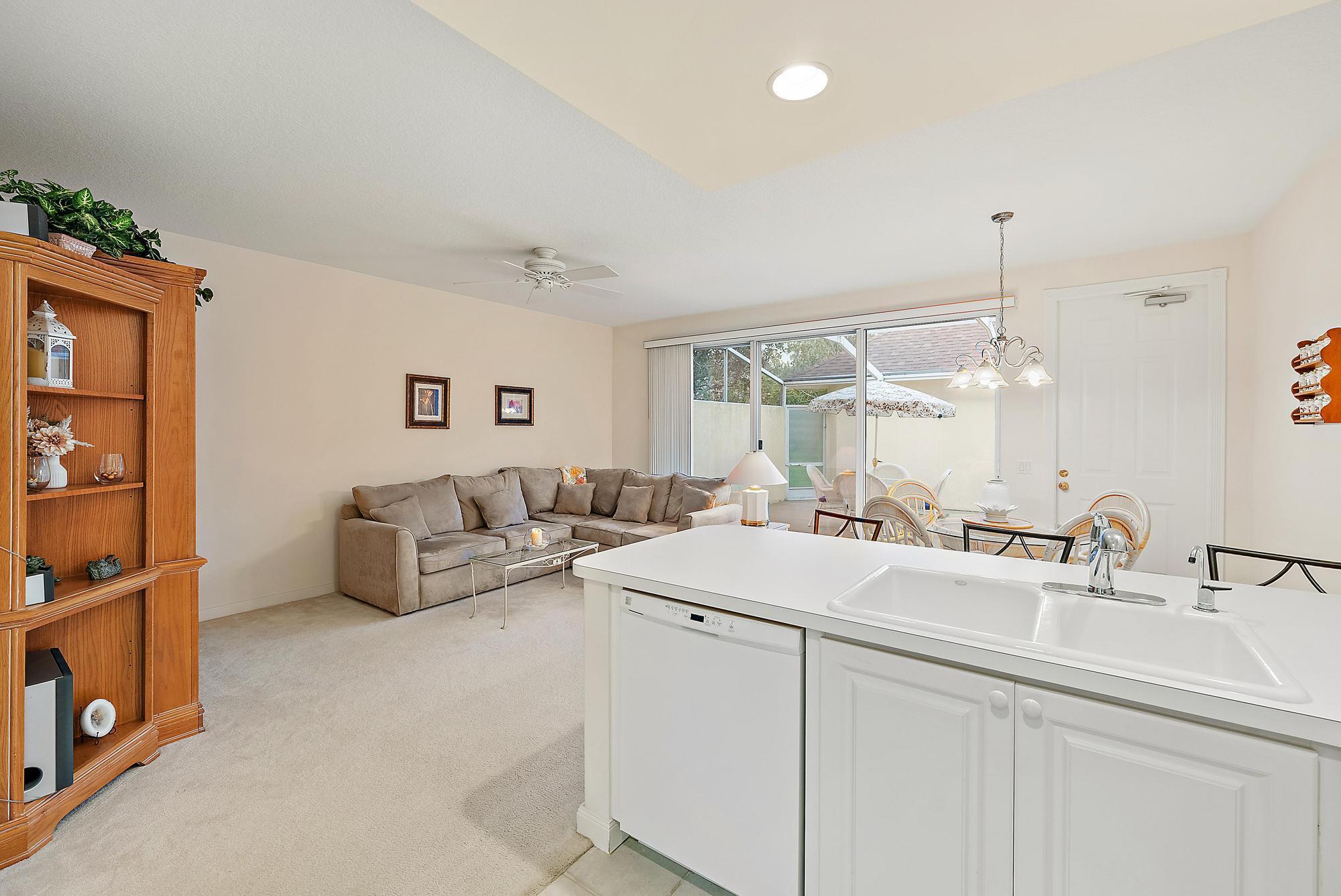 277 New Hvn Blvd Jupiter, FL 33458