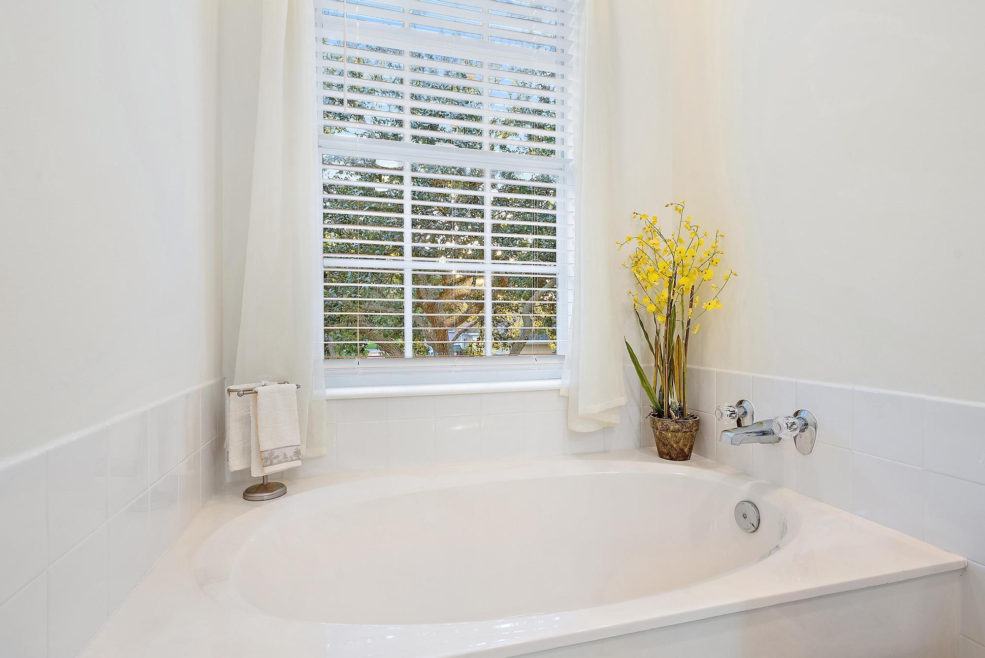 277 New Hvn Blvd Jupiter, FL 33458