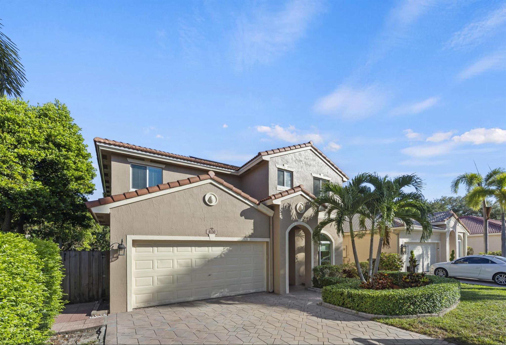 4130 Banyan Trails Dr