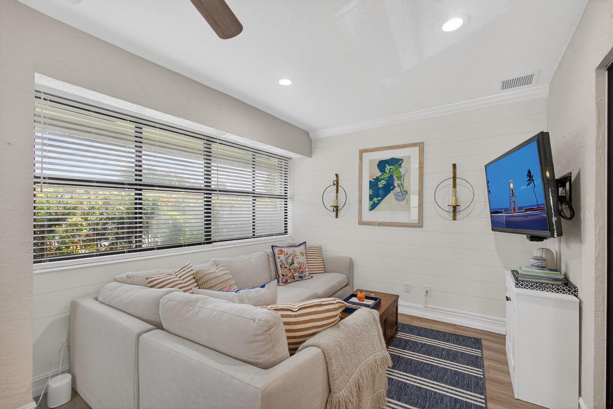 101 Half Moon Cir #B Jupiter, FL 33458