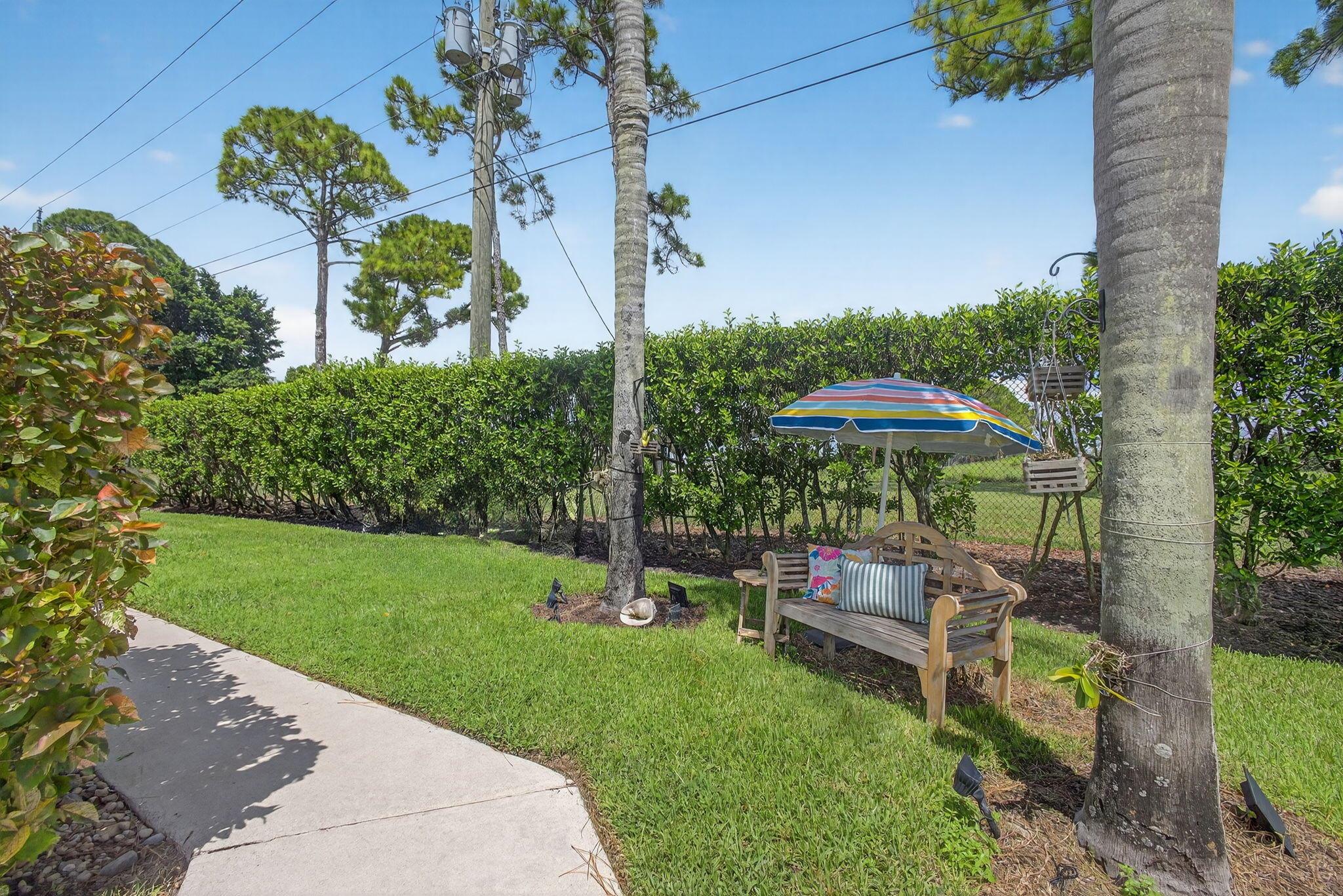 101 Half Moon Cir #B Jupiter, FL 33458