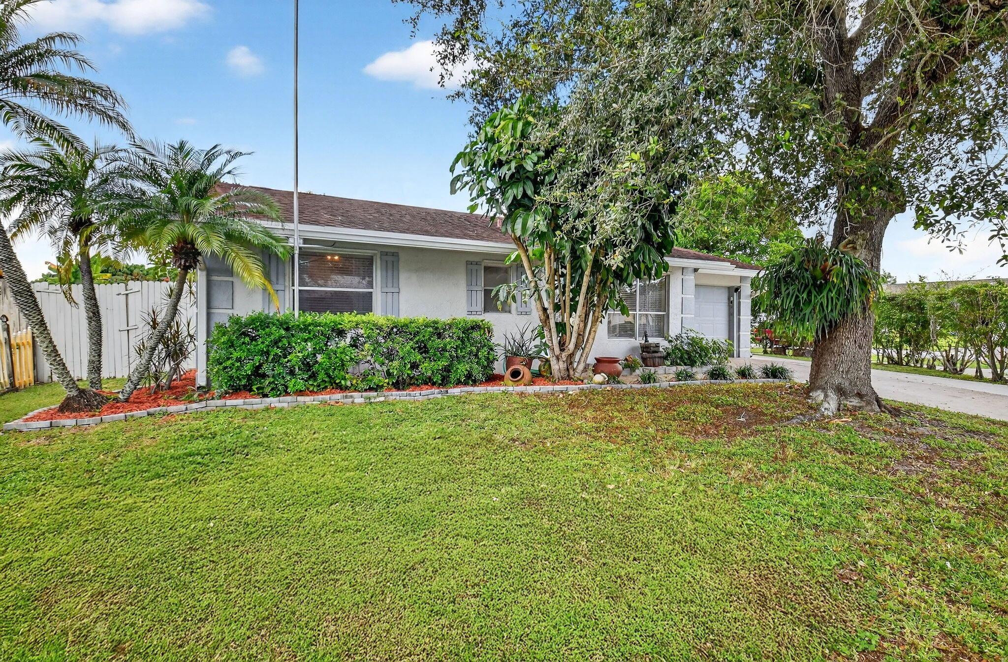6533 Athena Dr