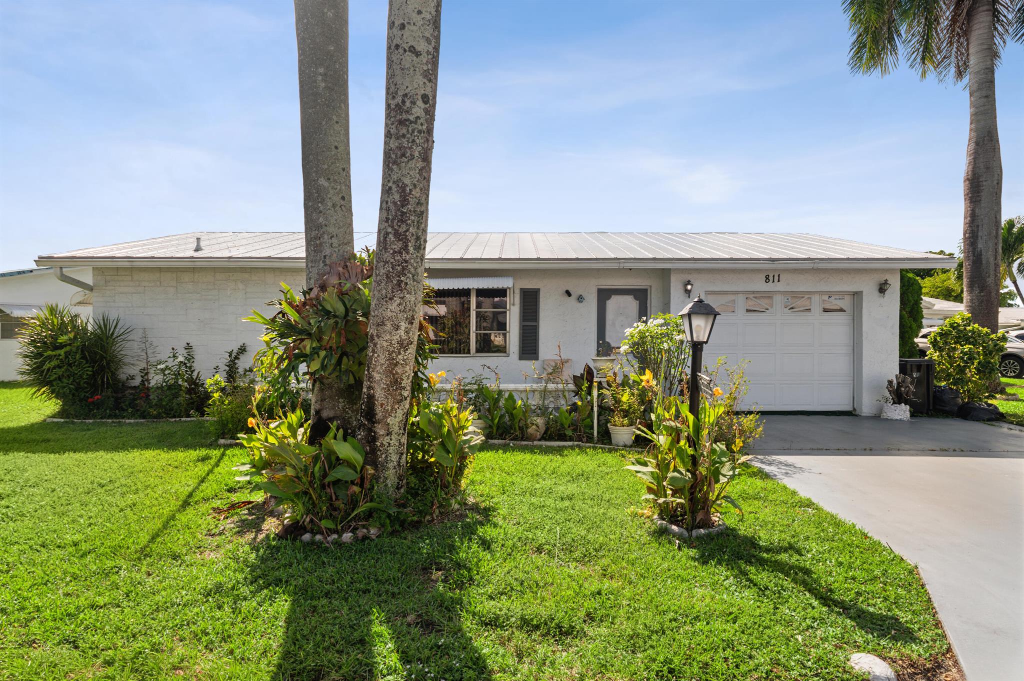 811 SW 18th Ct