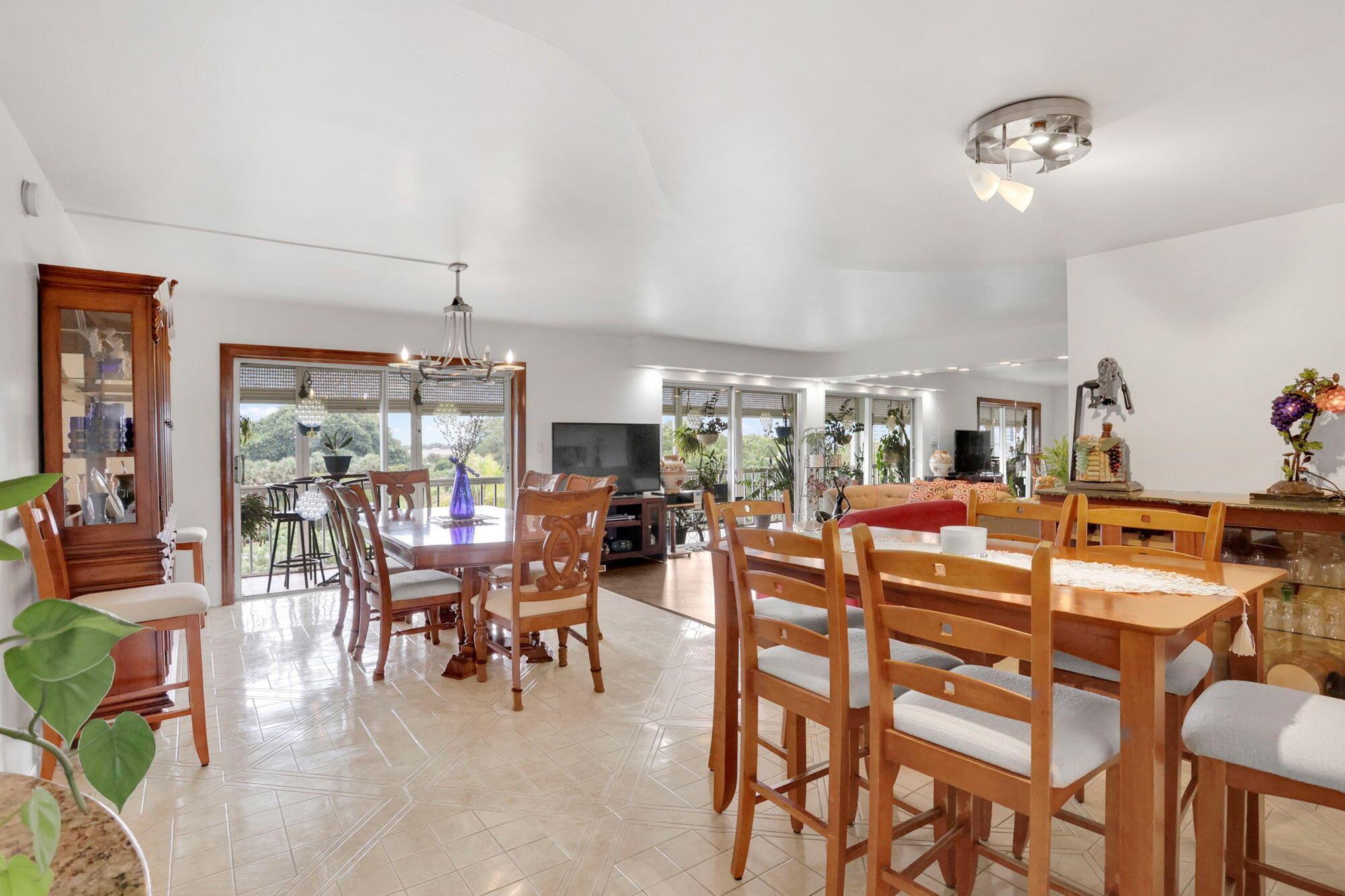 4800 Hillcrest Ln #503 Hollywood, FL 33021