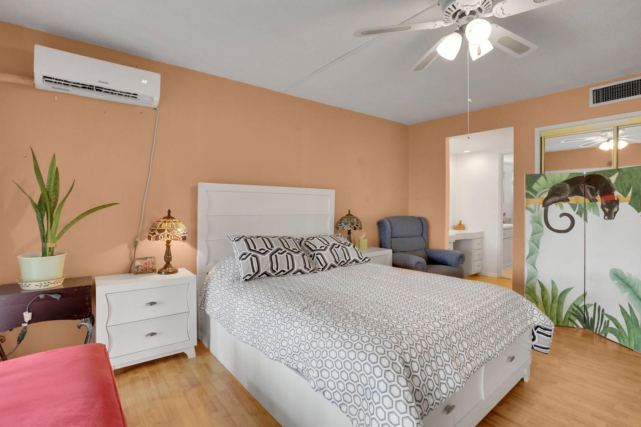 4800 Hillcrest Ln #503 Hollywood, FL 33021