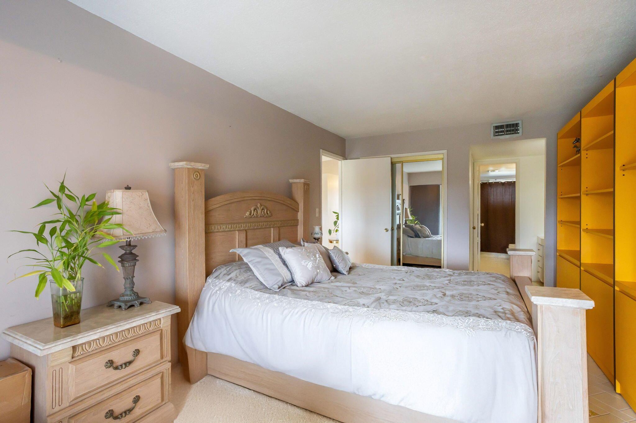 4800 Hillcrest Ln #503 Hollywood, FL 33021