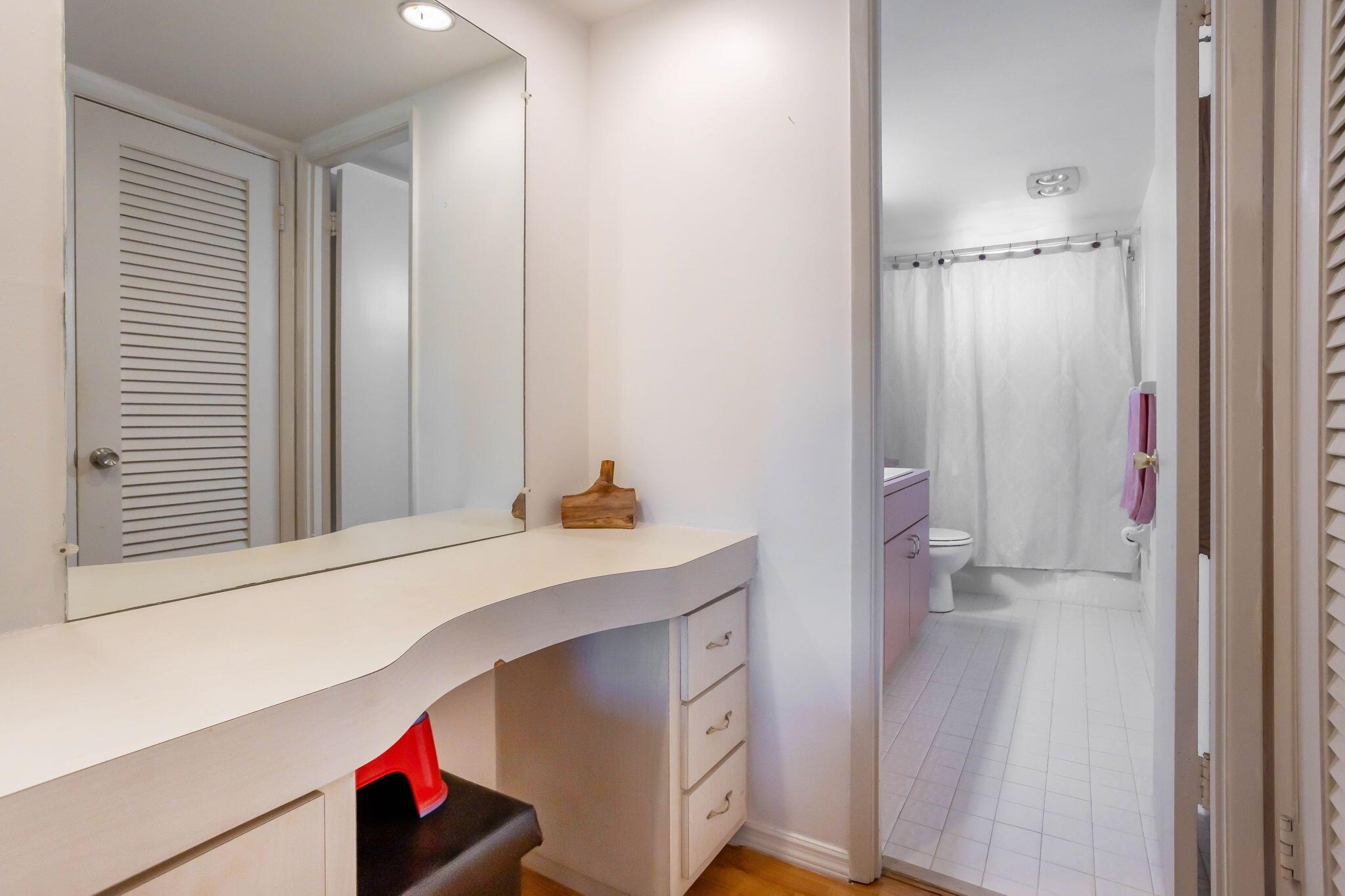 4800 Hillcrest Ln #503 Hollywood, FL 33021