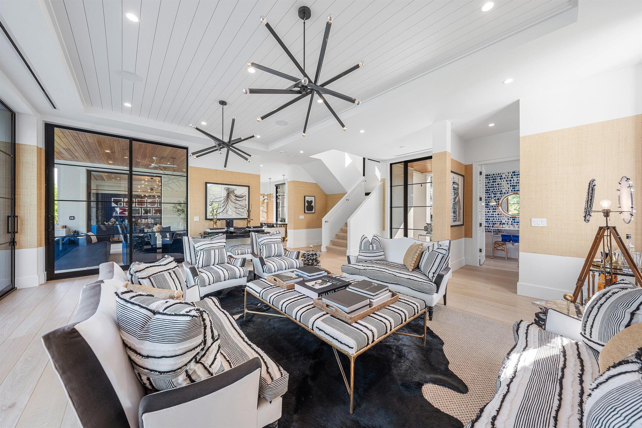 10 Harbour Dr Ocean Ridge, FL 33435