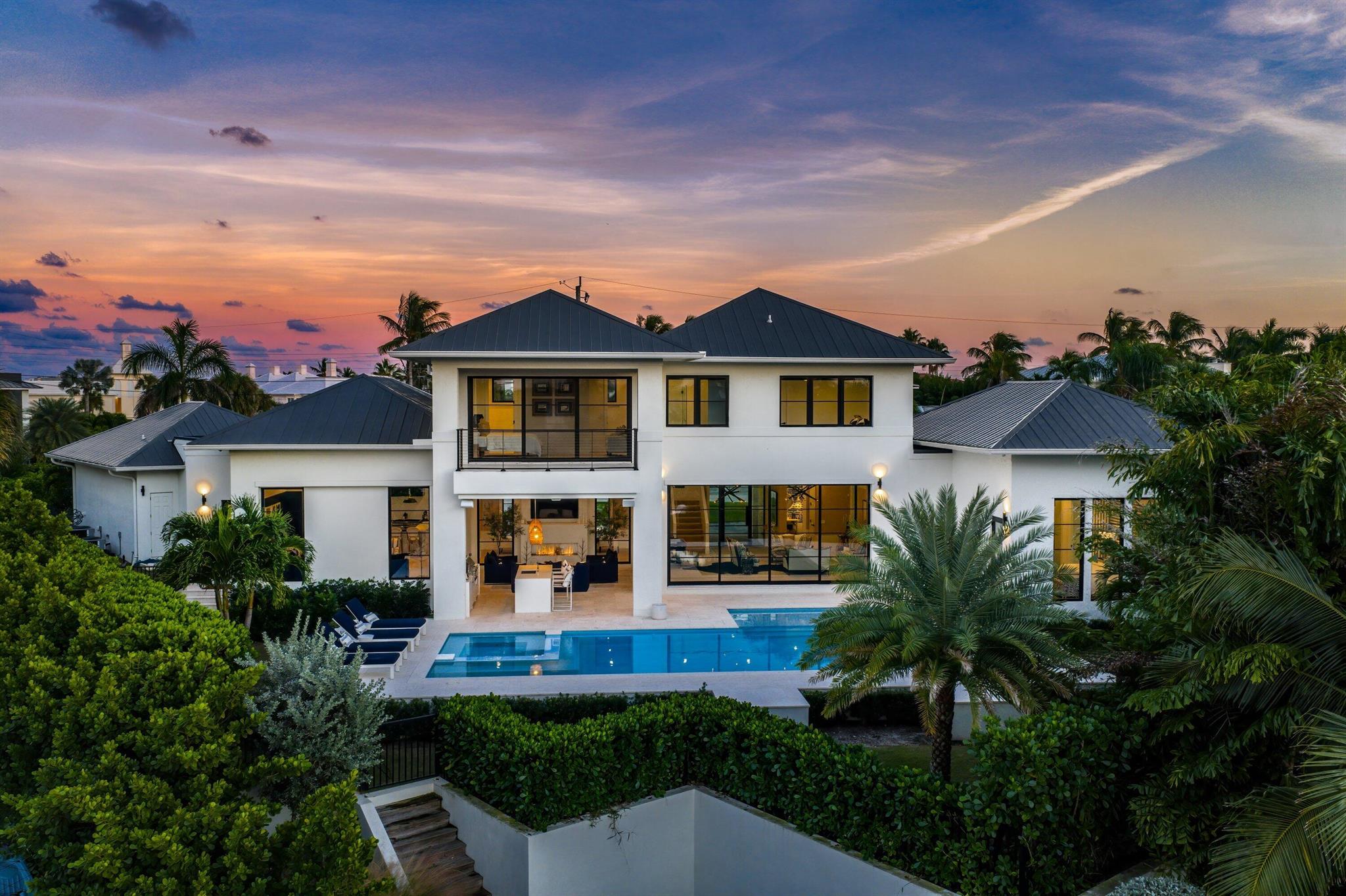 10 Harbour Dr Ocean Ridge, FL 33435