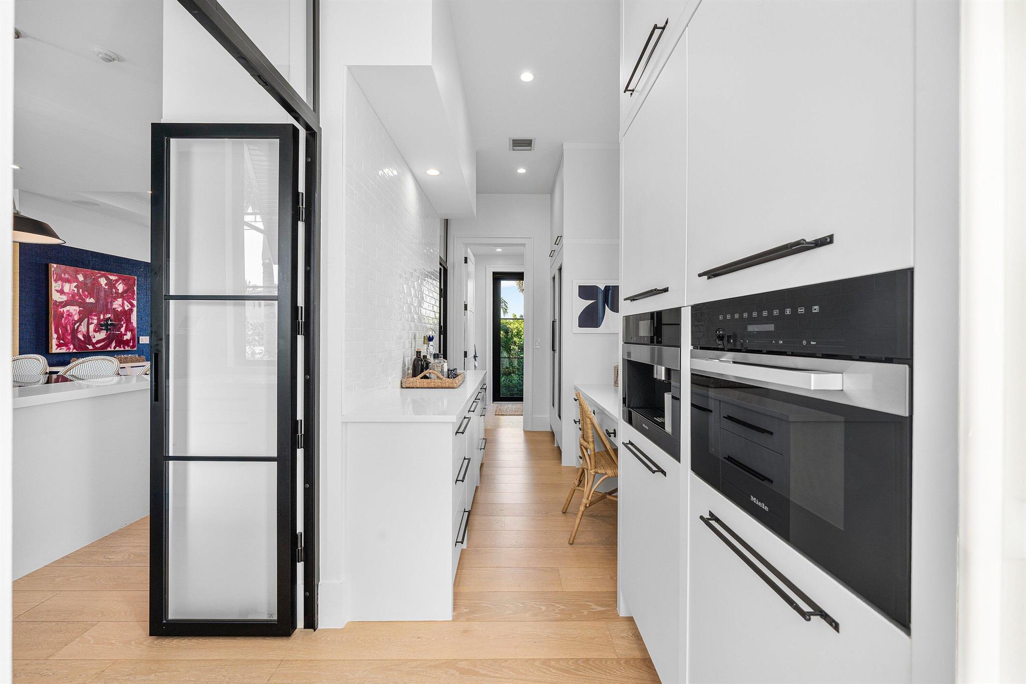 10 Harbour Dr Ocean Ridge, FL 33435