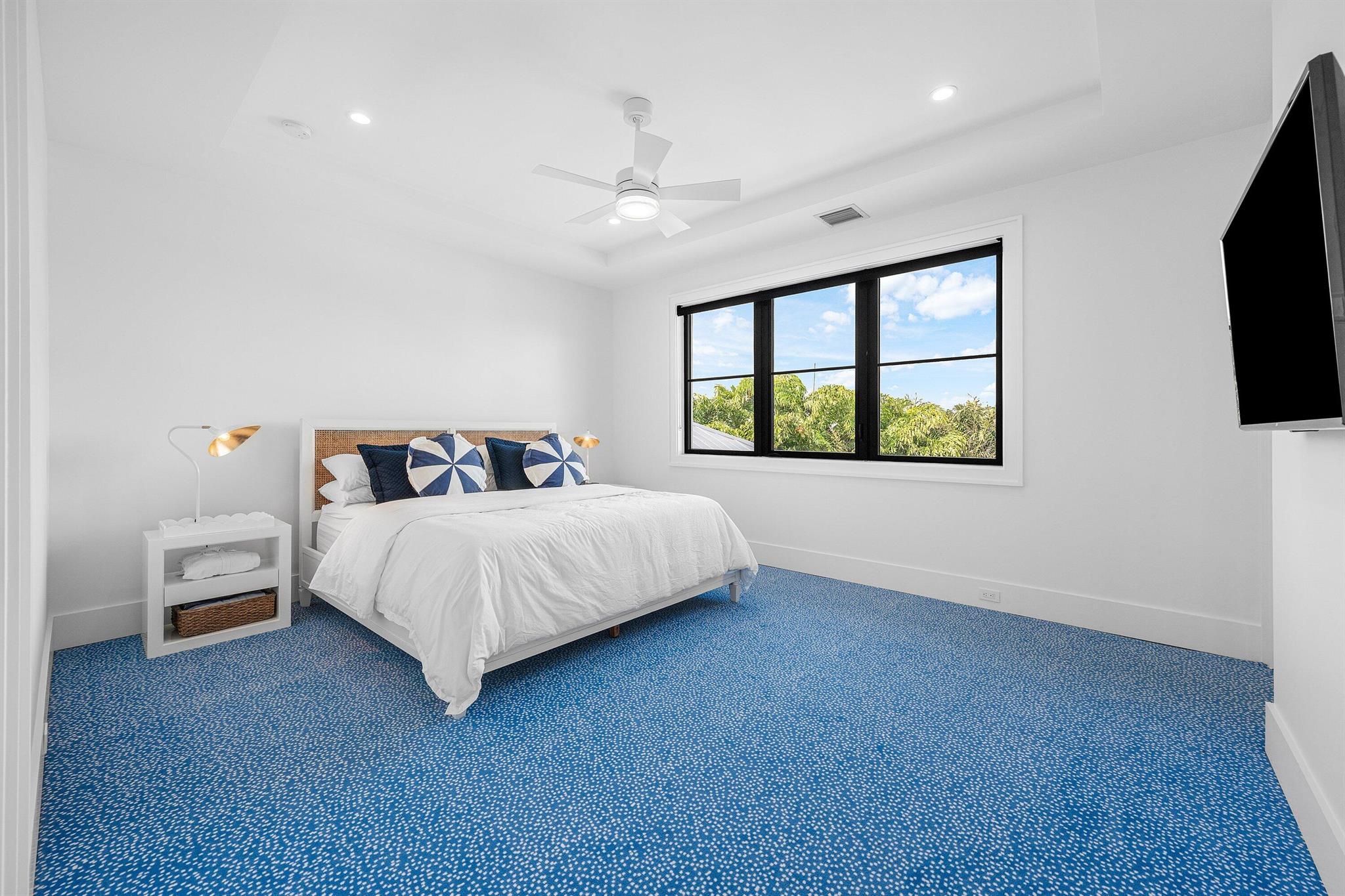 10 Harbour Dr Ocean Ridge, FL 33435