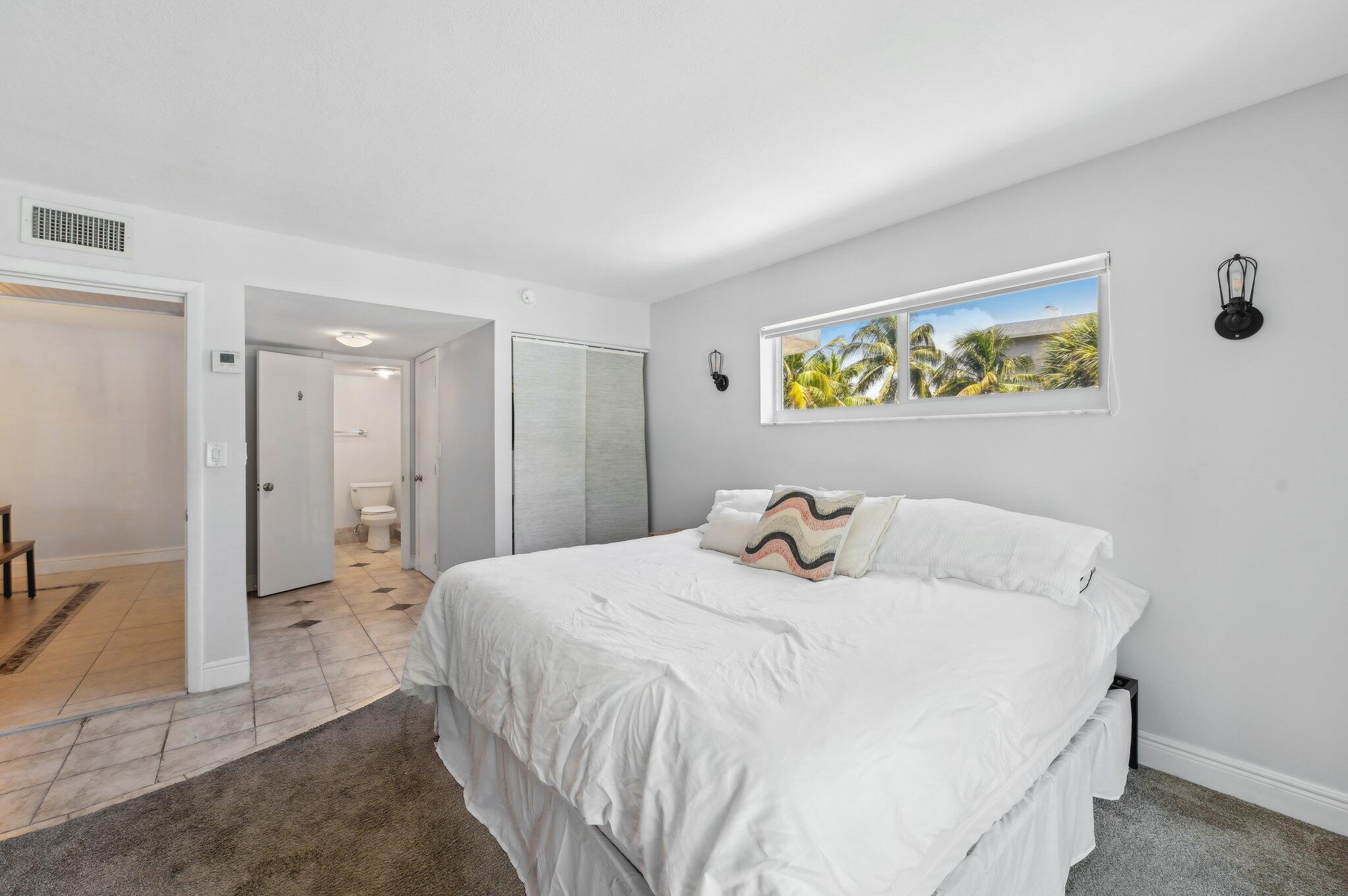 3909 N Ocean Blvd #215 Fort Lauderdale, FL 33308