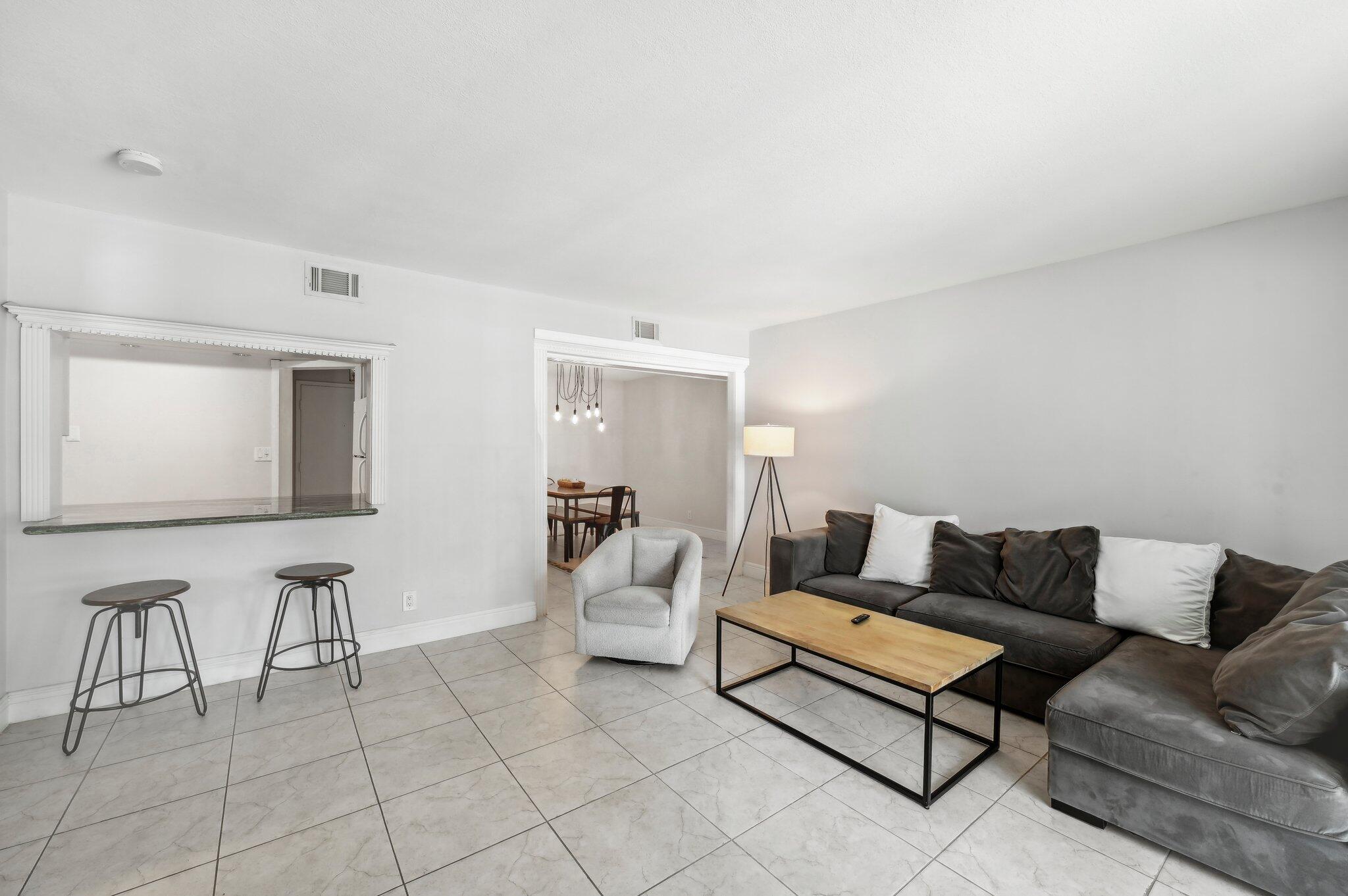 3909 N Ocean Blvd #215 Fort Lauderdale, FL 33308