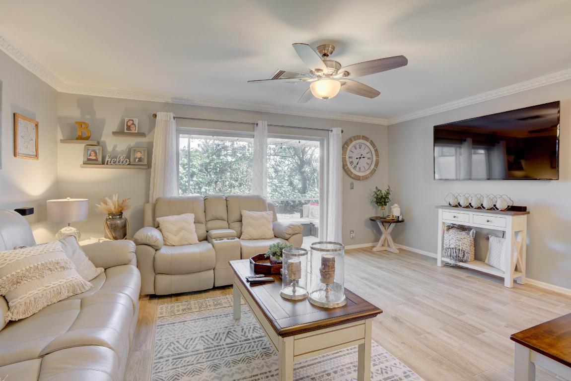 109 Fox Meadow Run Jupiter, FL 33458