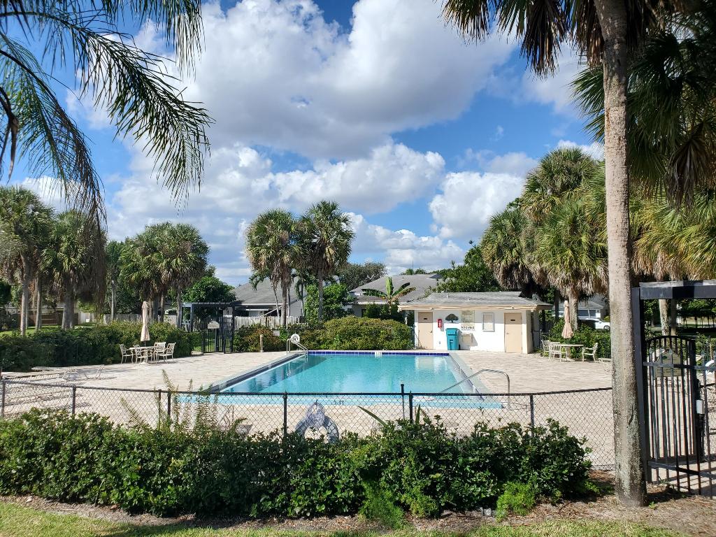 47 Baytree Cir Boynton Beach, FL 33436