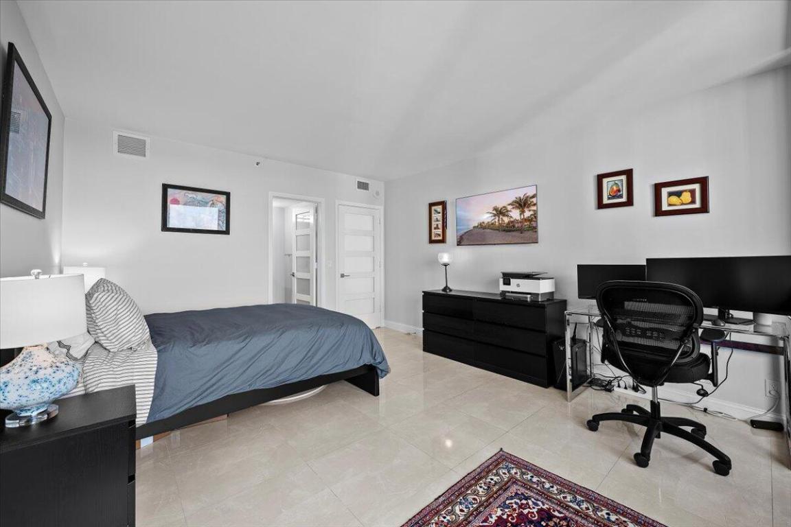 4000 N Ocean Dr #2004 Singer Island, FL 33404