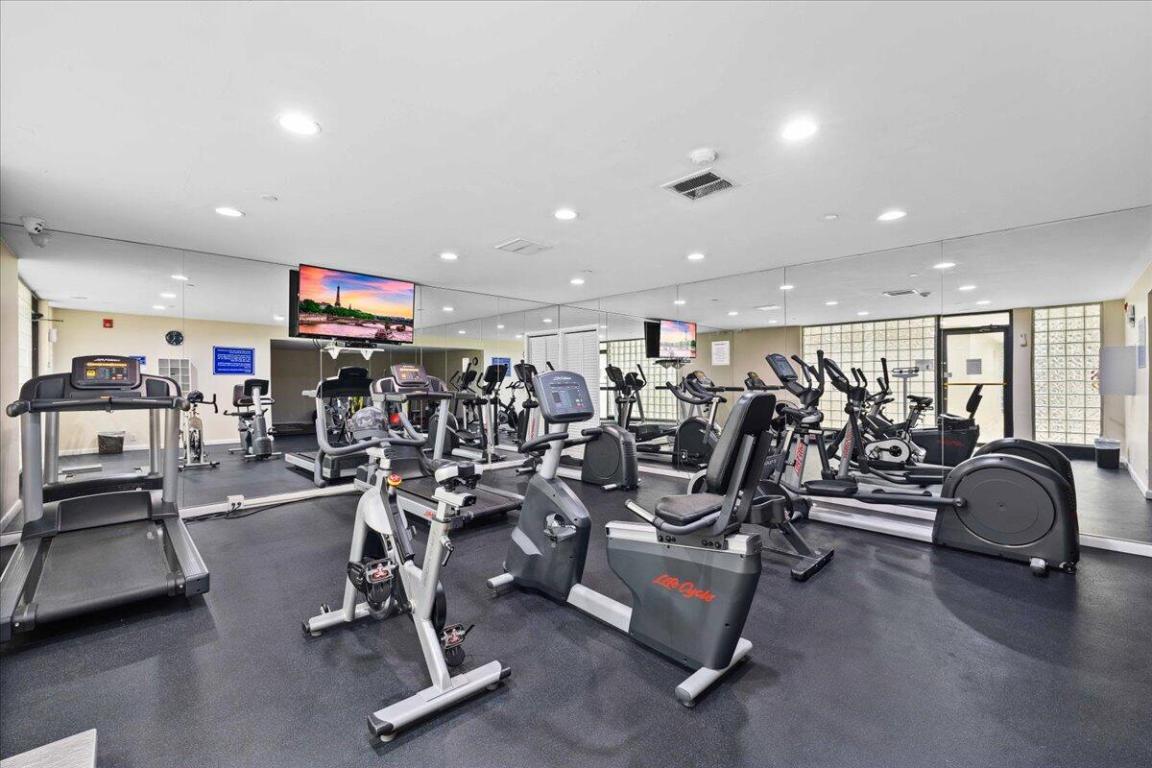 4000 N Ocean Dr #2004 Singer Island, FL 33404