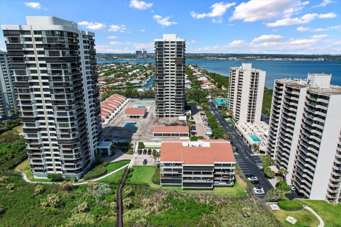 4000 N Ocean Dr #2004 Singer Island, FL 33404