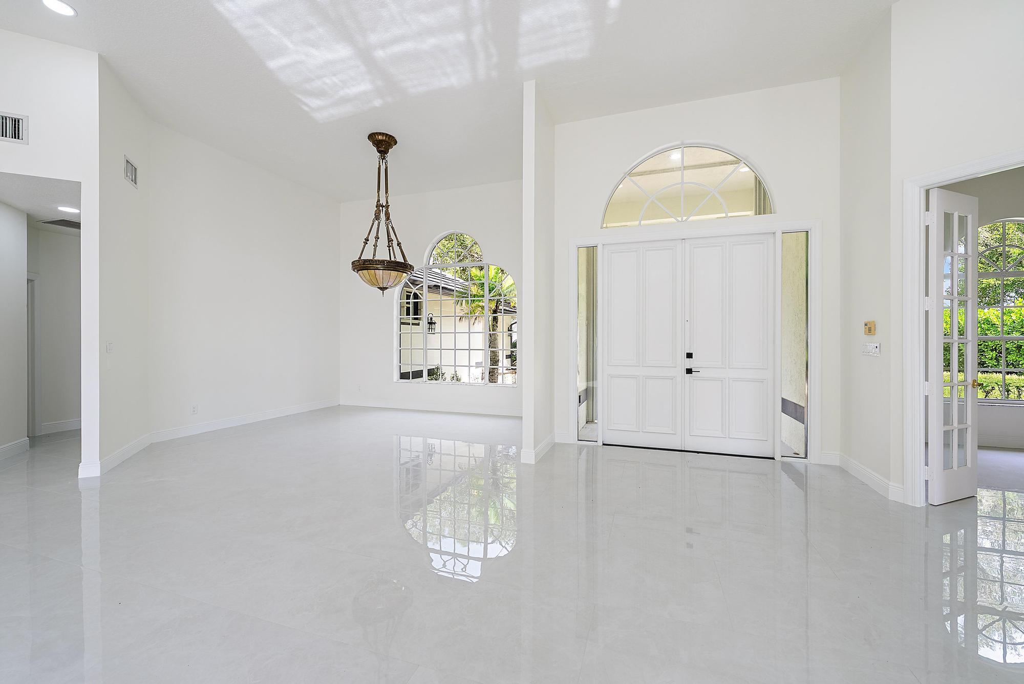 19558 Red Gum Jupiter, FL 33458