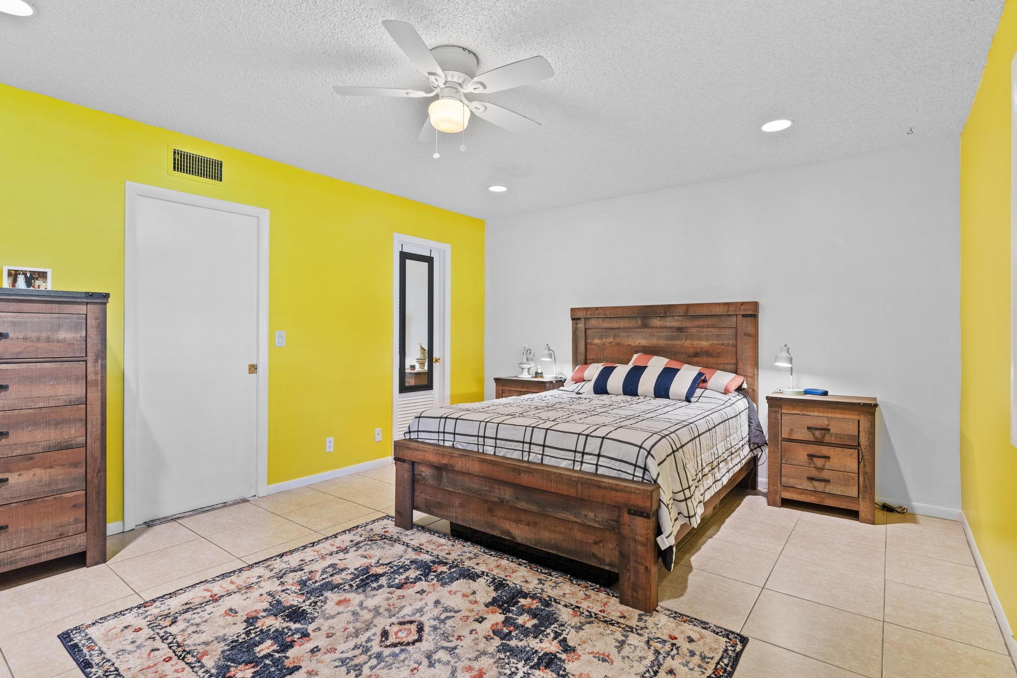 201 Country #B Boynton Beach, FL 33435