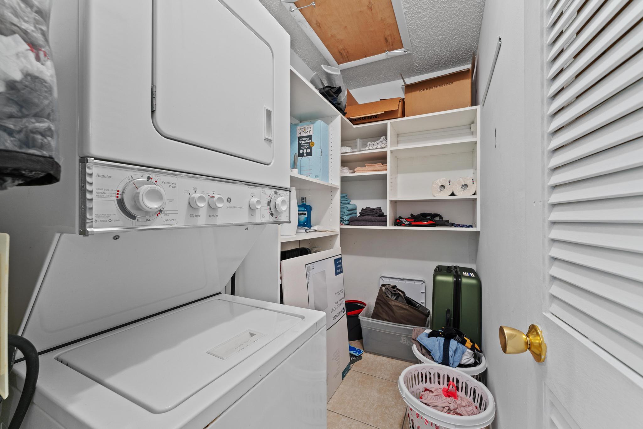 201 Country #B Boynton Beach, FL 33435