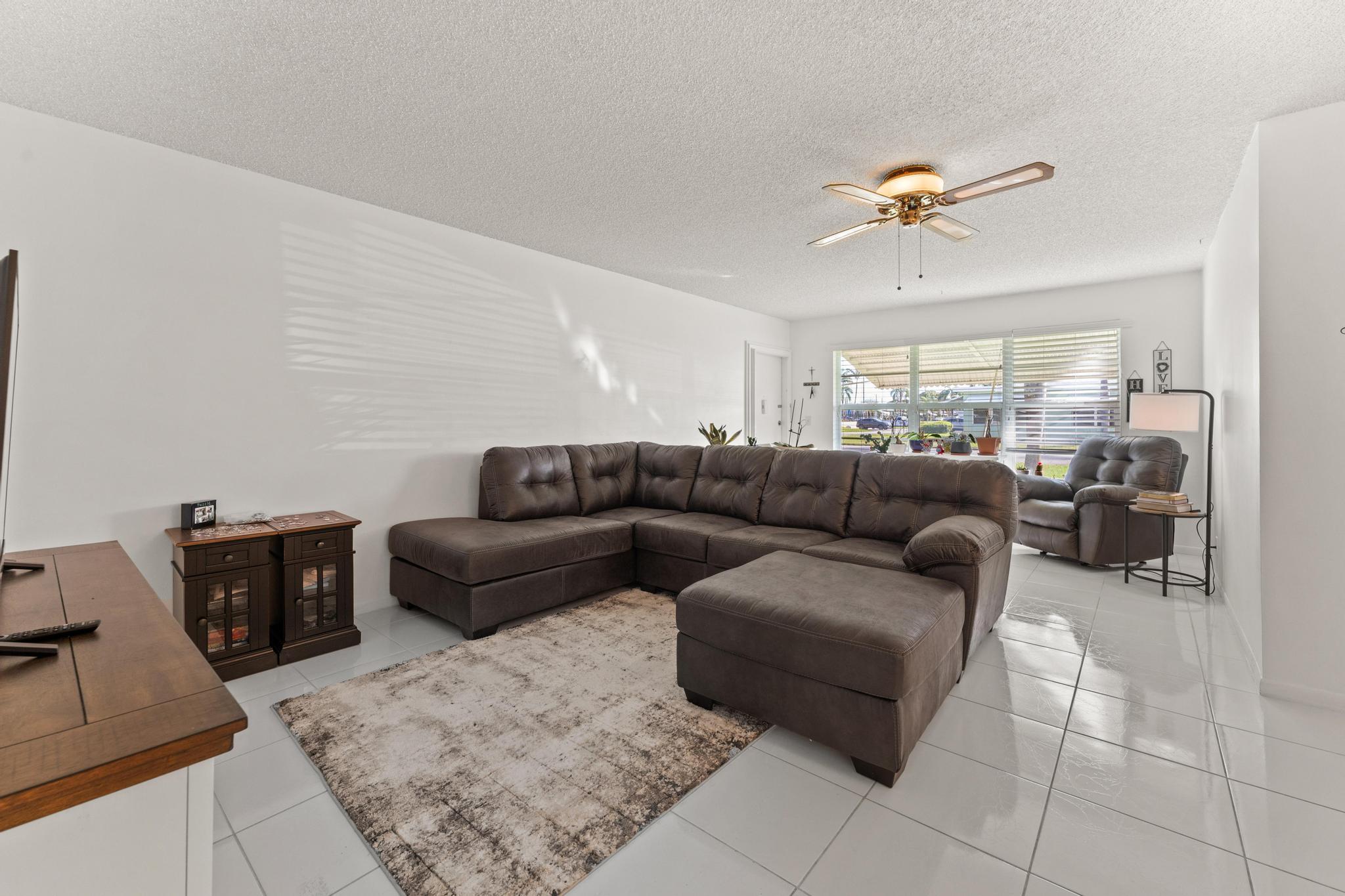 201 Country #B Boynton Beach, FL 33435
