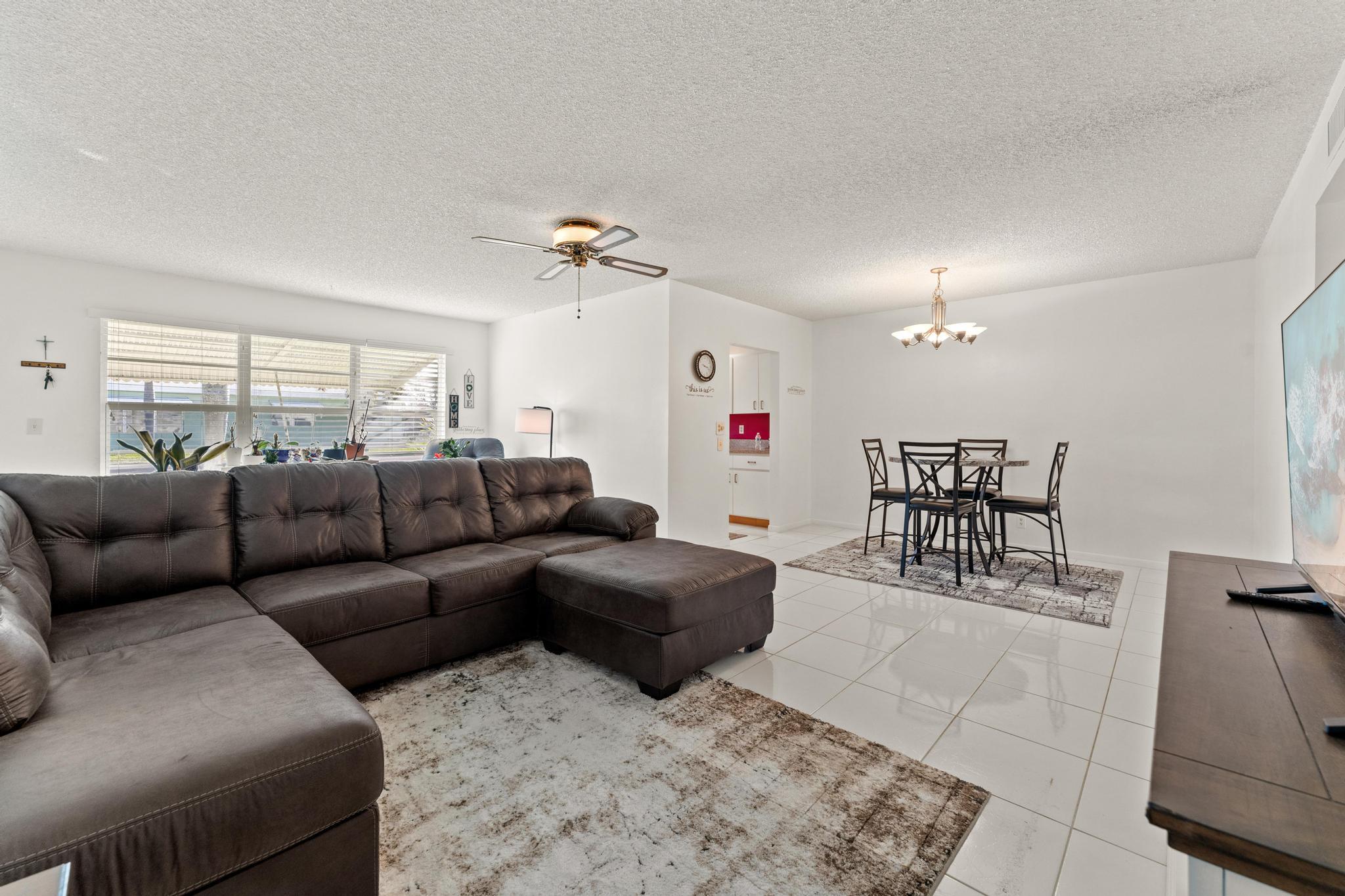 201 Country #B Boynton Beach, FL 33435