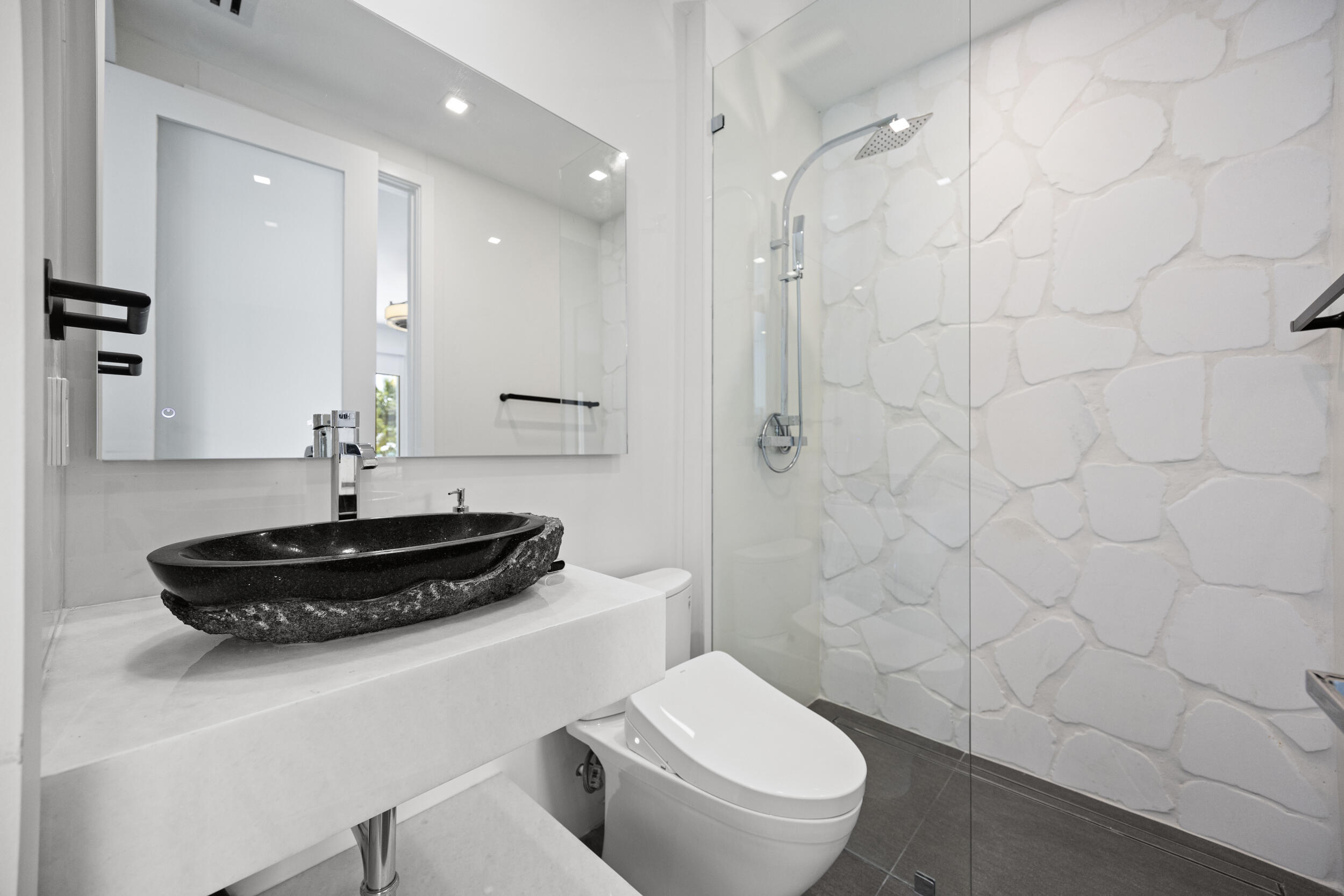 3055 Waterside Boynton Beach, FL 33435