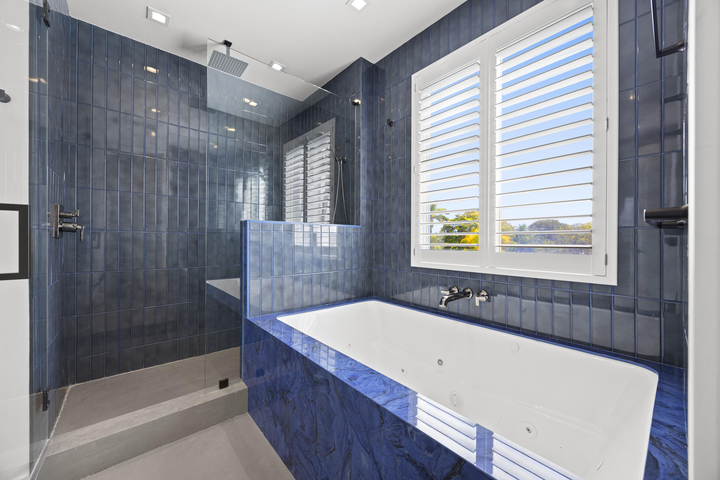 3055 Waterside Boynton Beach, FL 33435