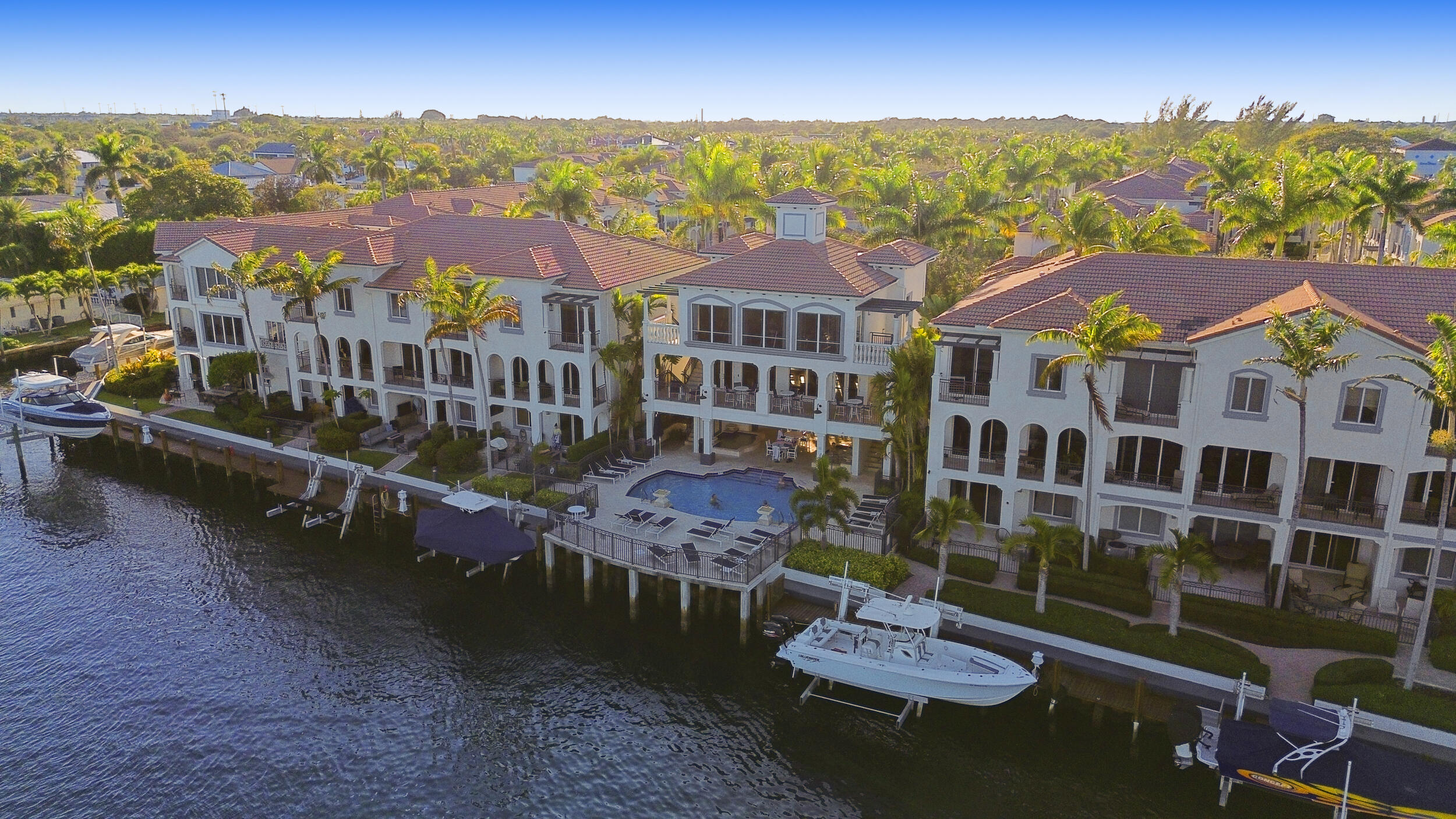 3055 Waterside Boynton Beach, FL 33435