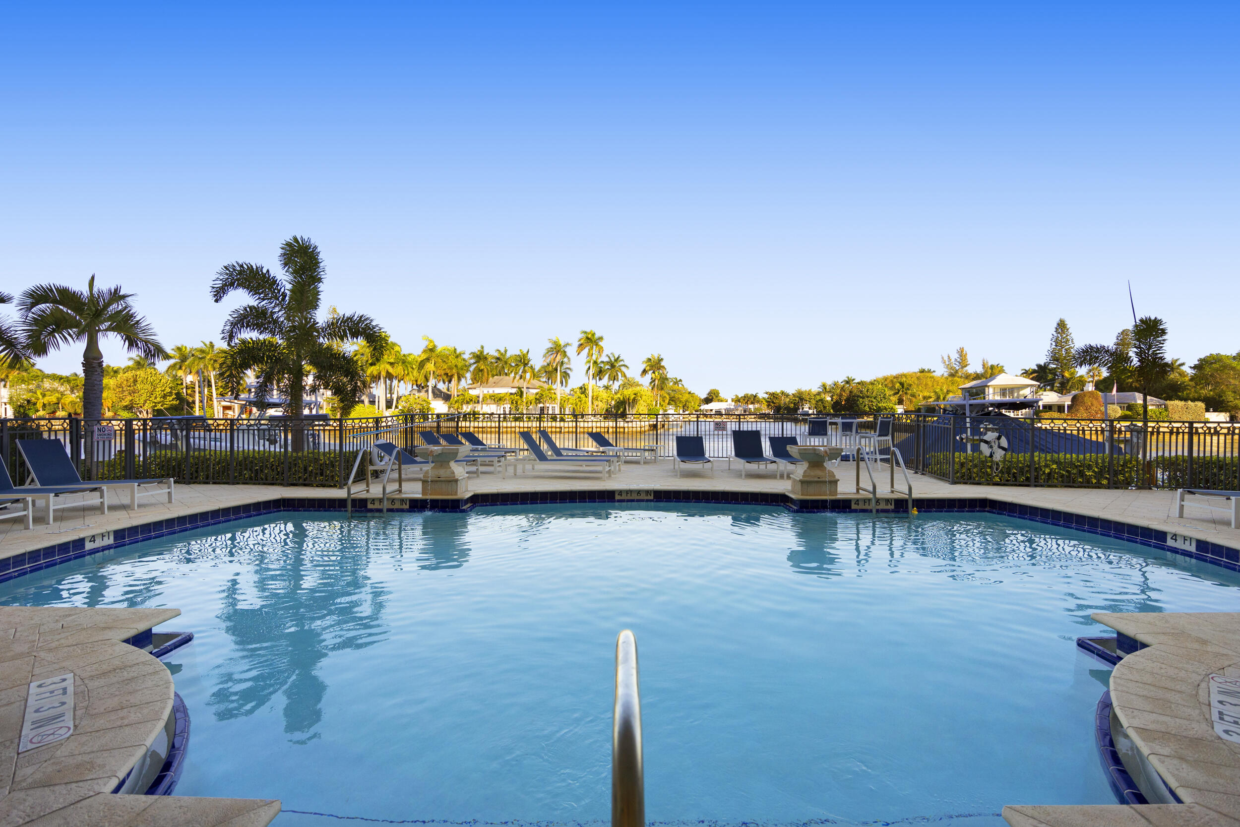 3055 Waterside Boynton Beach, FL 33435