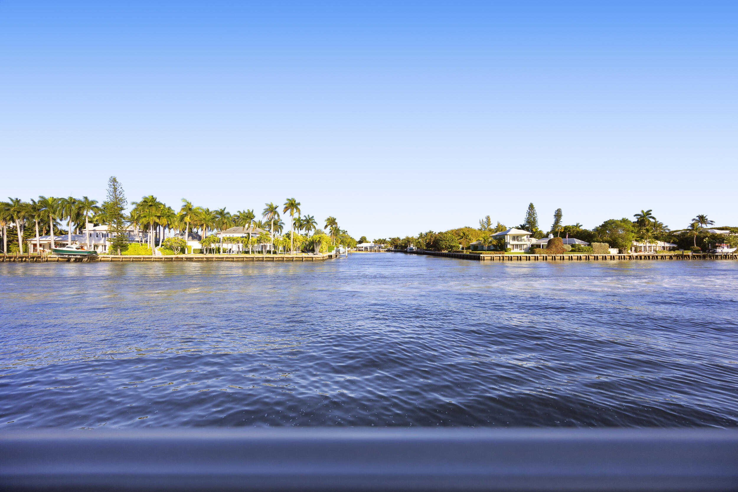 3055 Waterside Boynton Beach, FL 33435