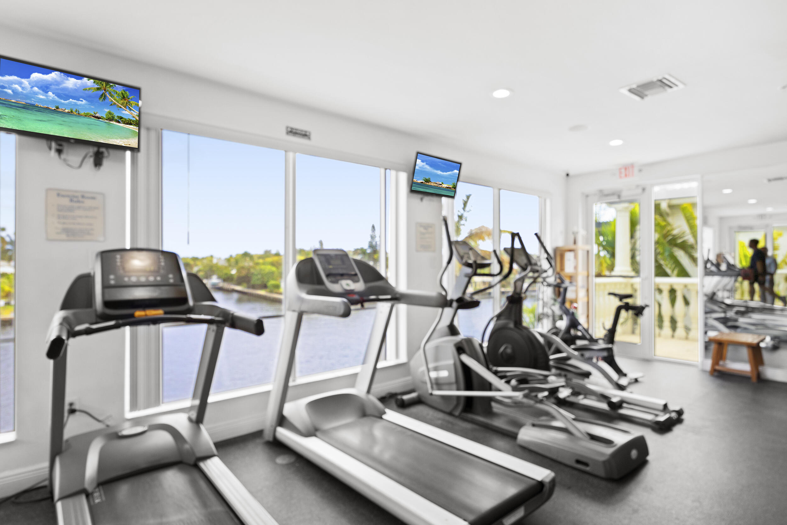 3055 Waterside Boynton Beach, FL 33435