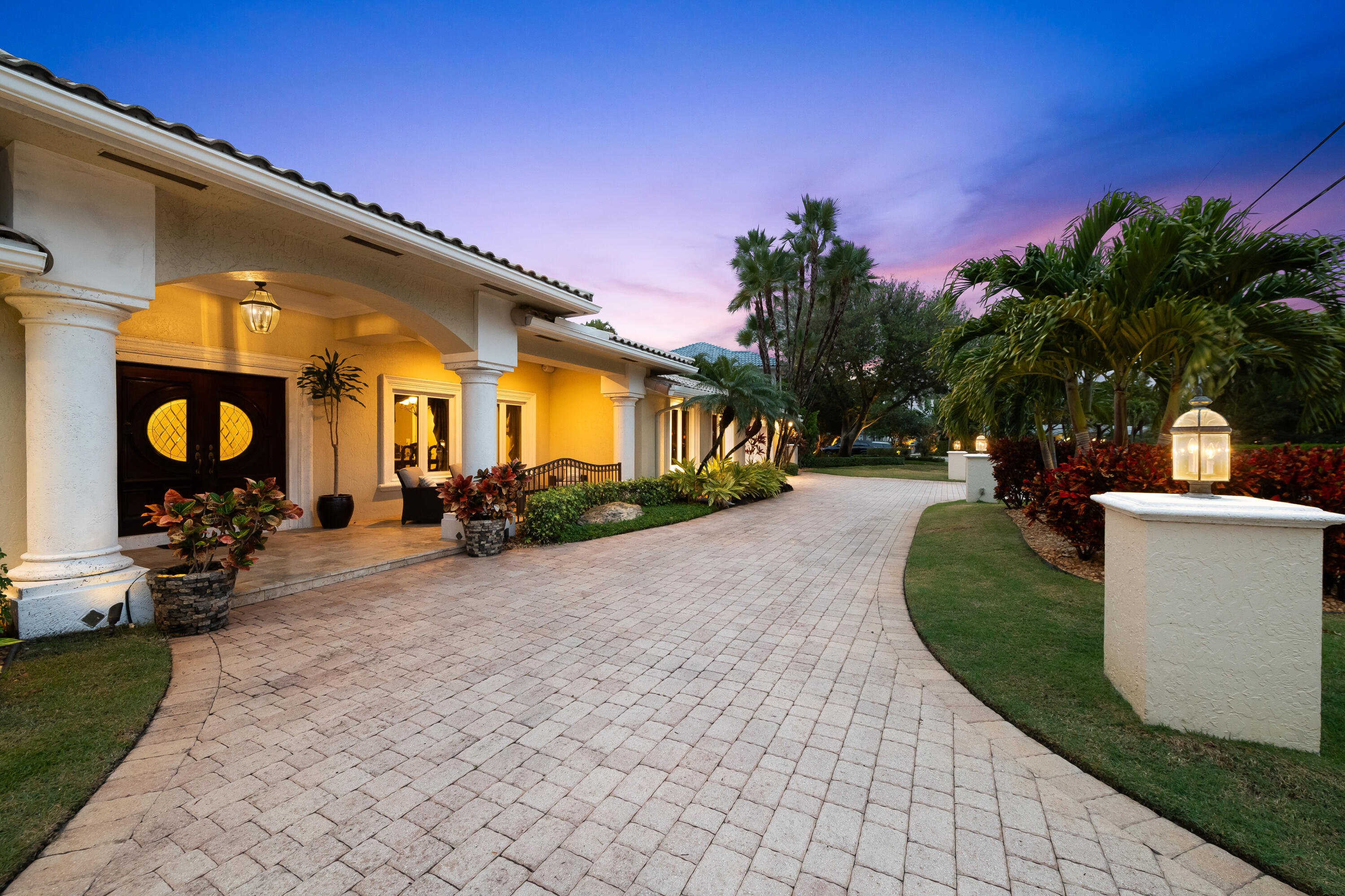 2600 NE 33rd Lighthouse Point, FL 33064