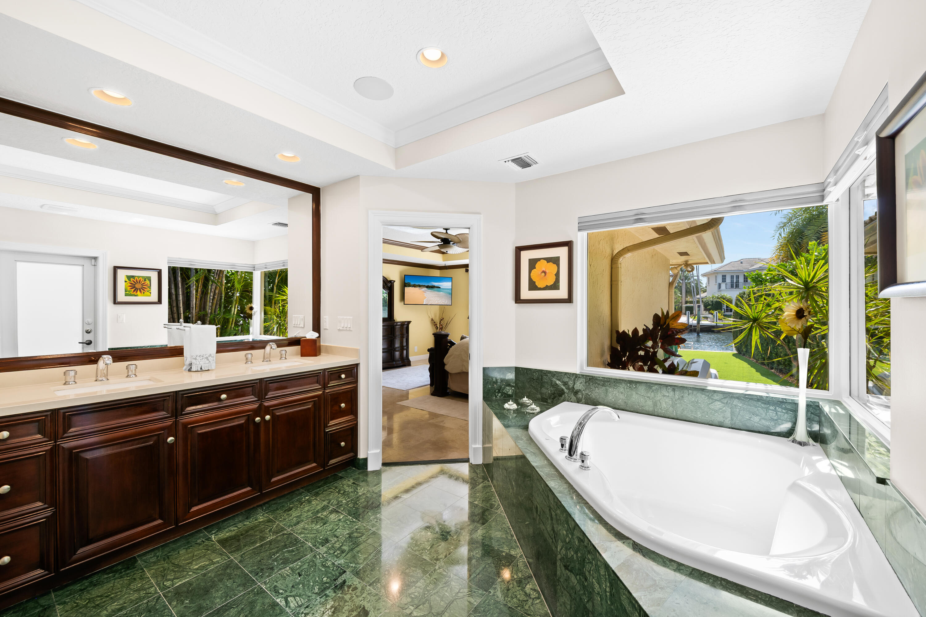 2600 NE 33rd Lighthouse Point, FL 33064