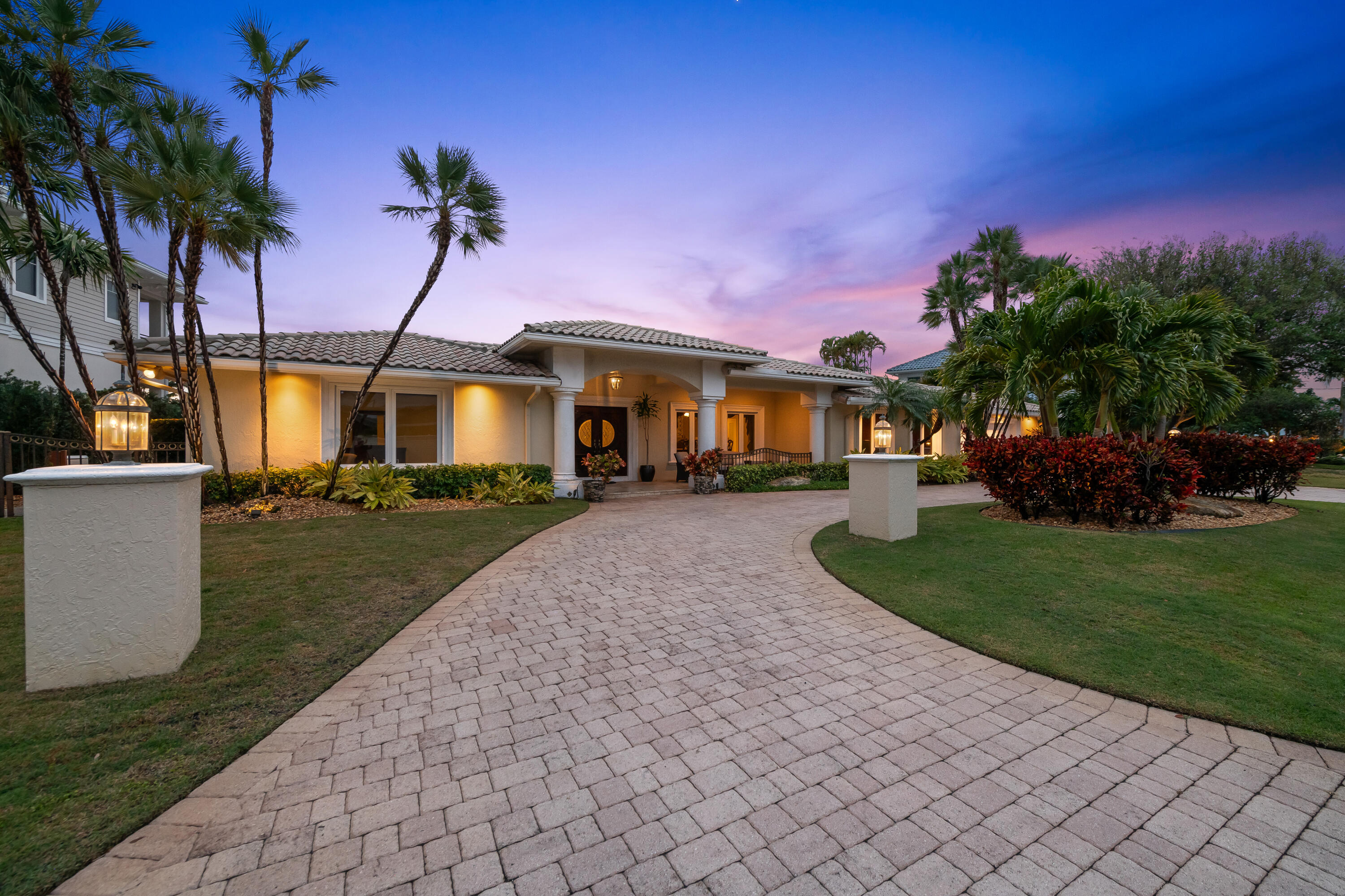 2600 NE 33rd Lighthouse Point, FL 33064