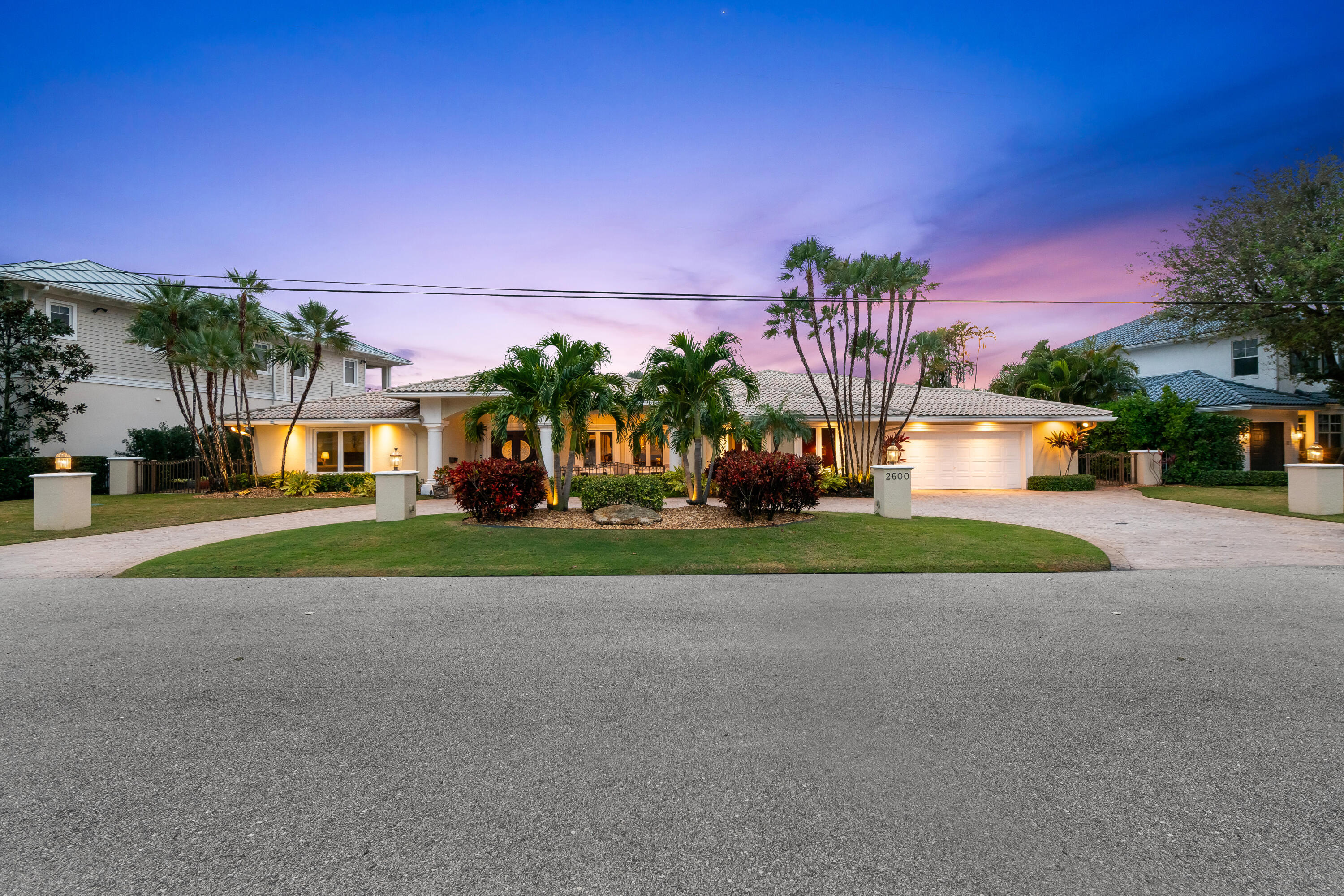 2600 NE 33rd Lighthouse Point, FL 33064