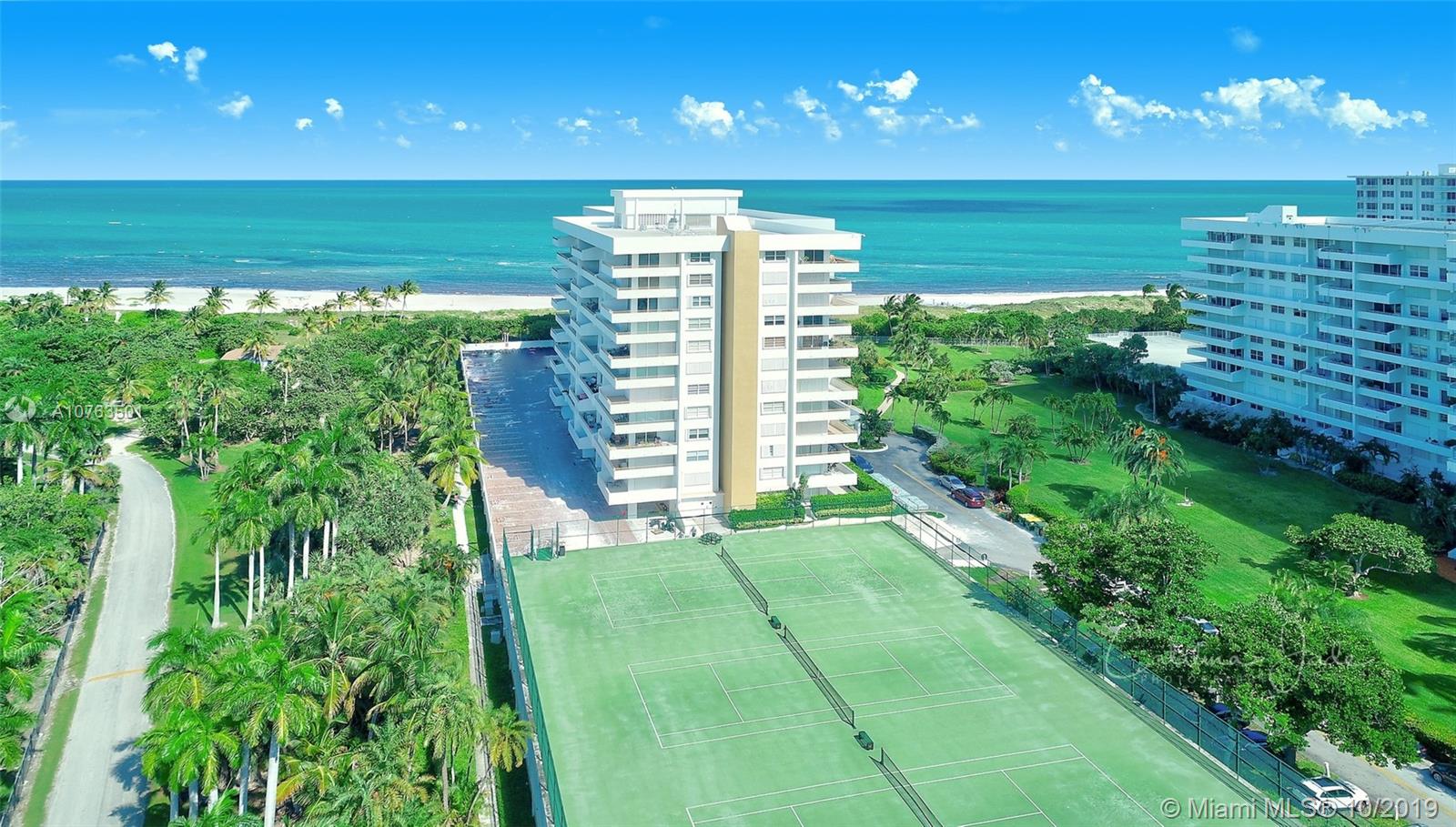 image Commodore Club East0