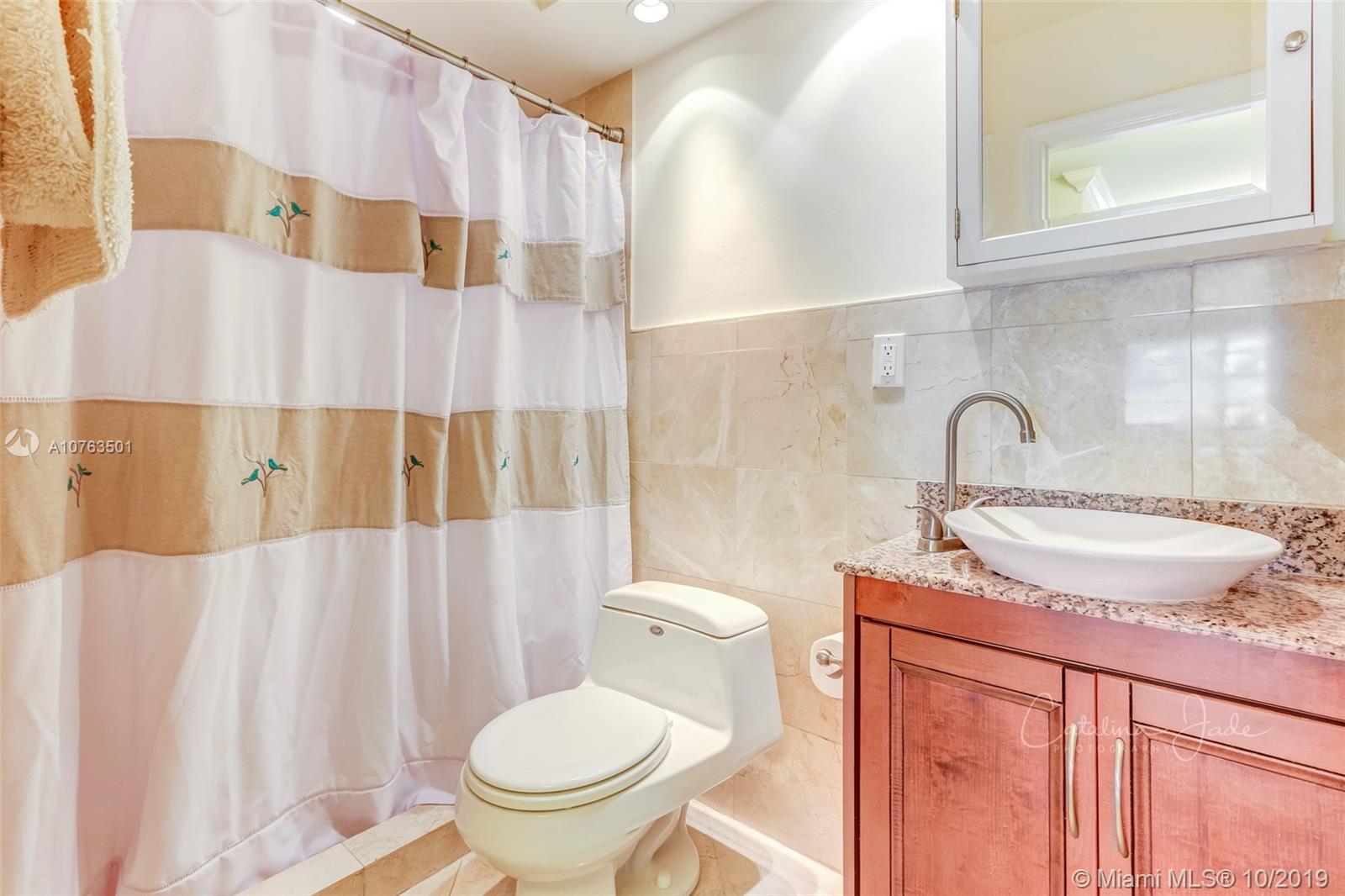 image Commodore Club East10