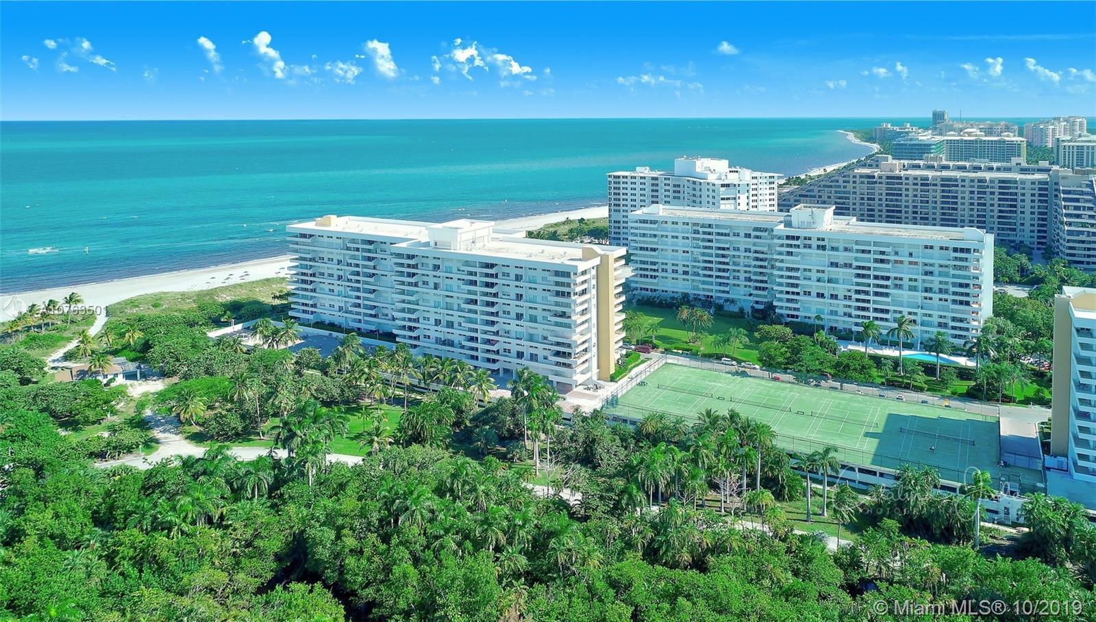 image Commodore Club East11