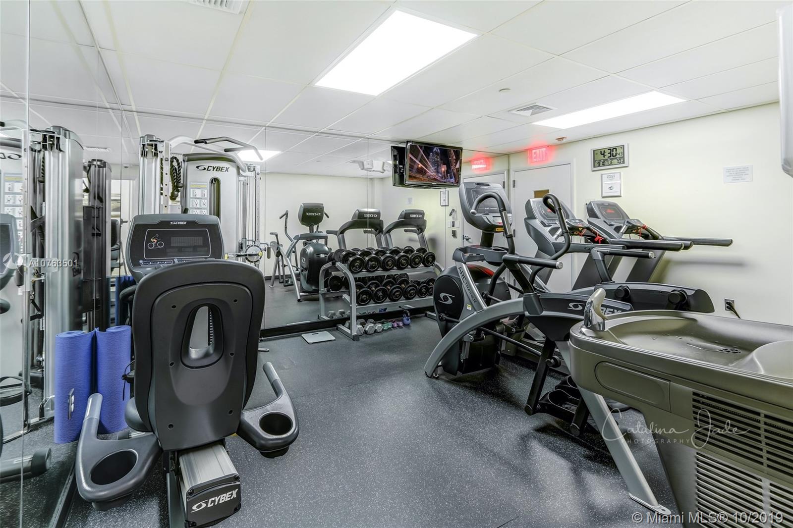 image Commodore Club East16