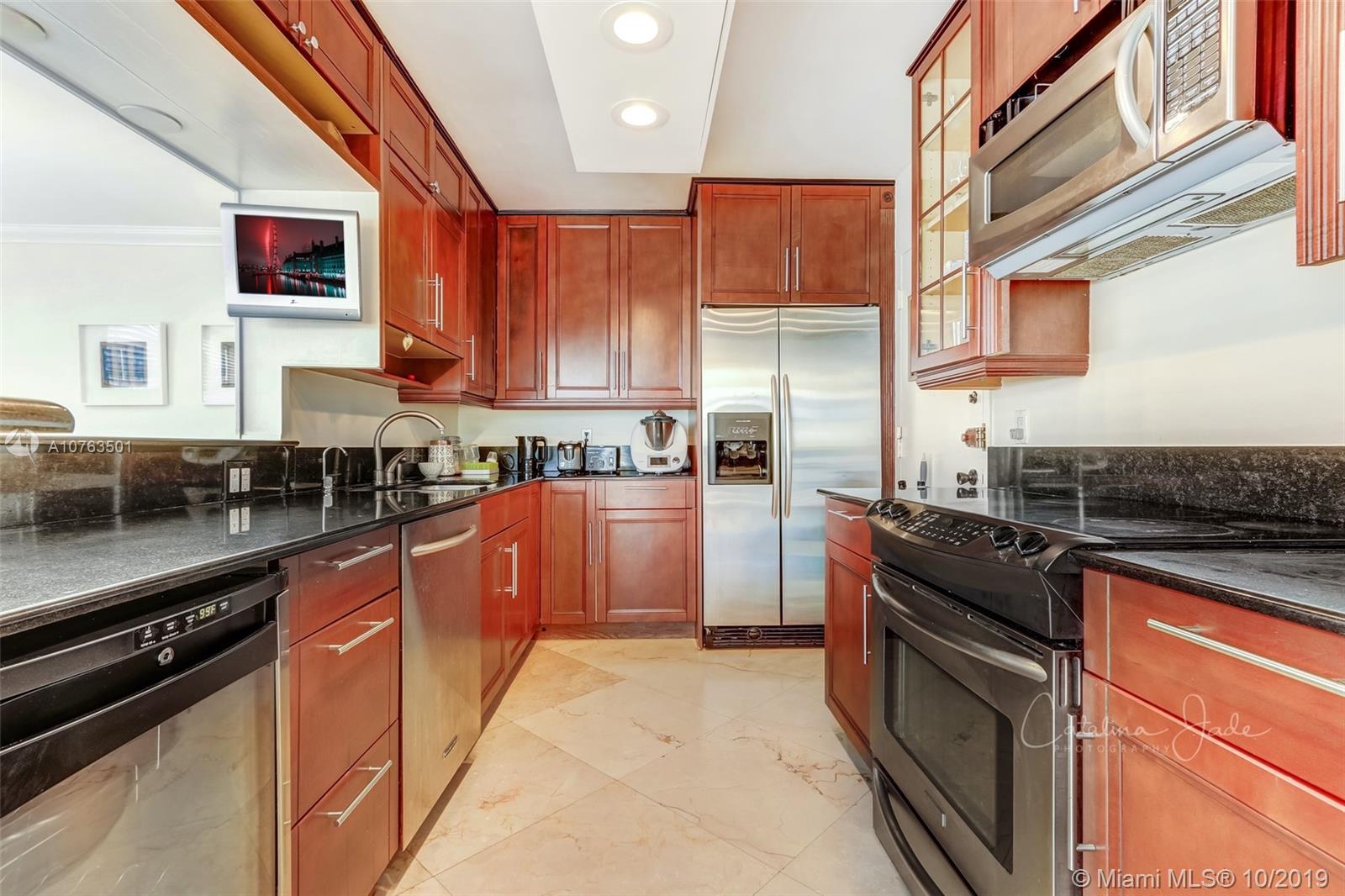 image Commodore Club East4