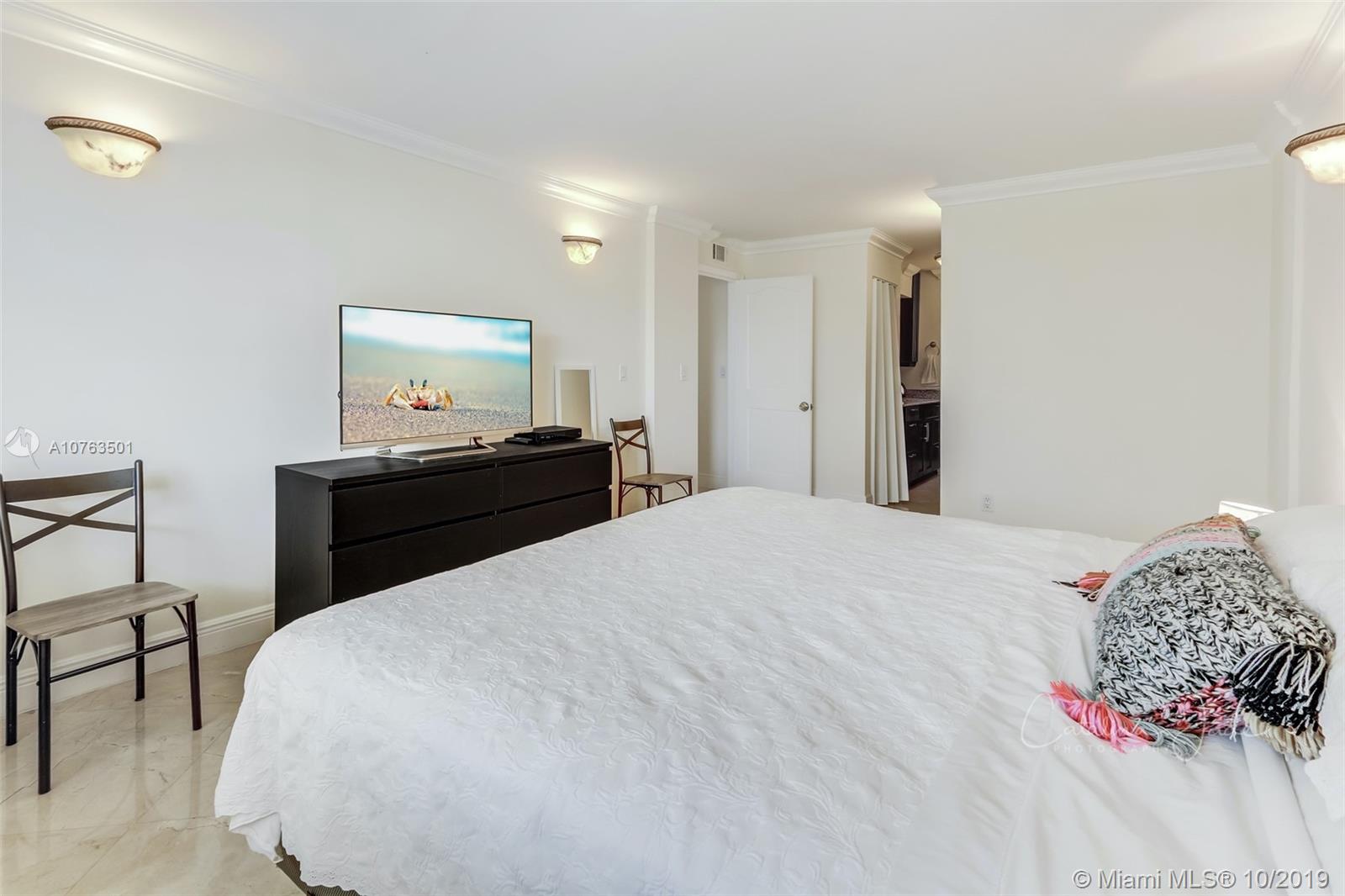 image Commodore Club East7