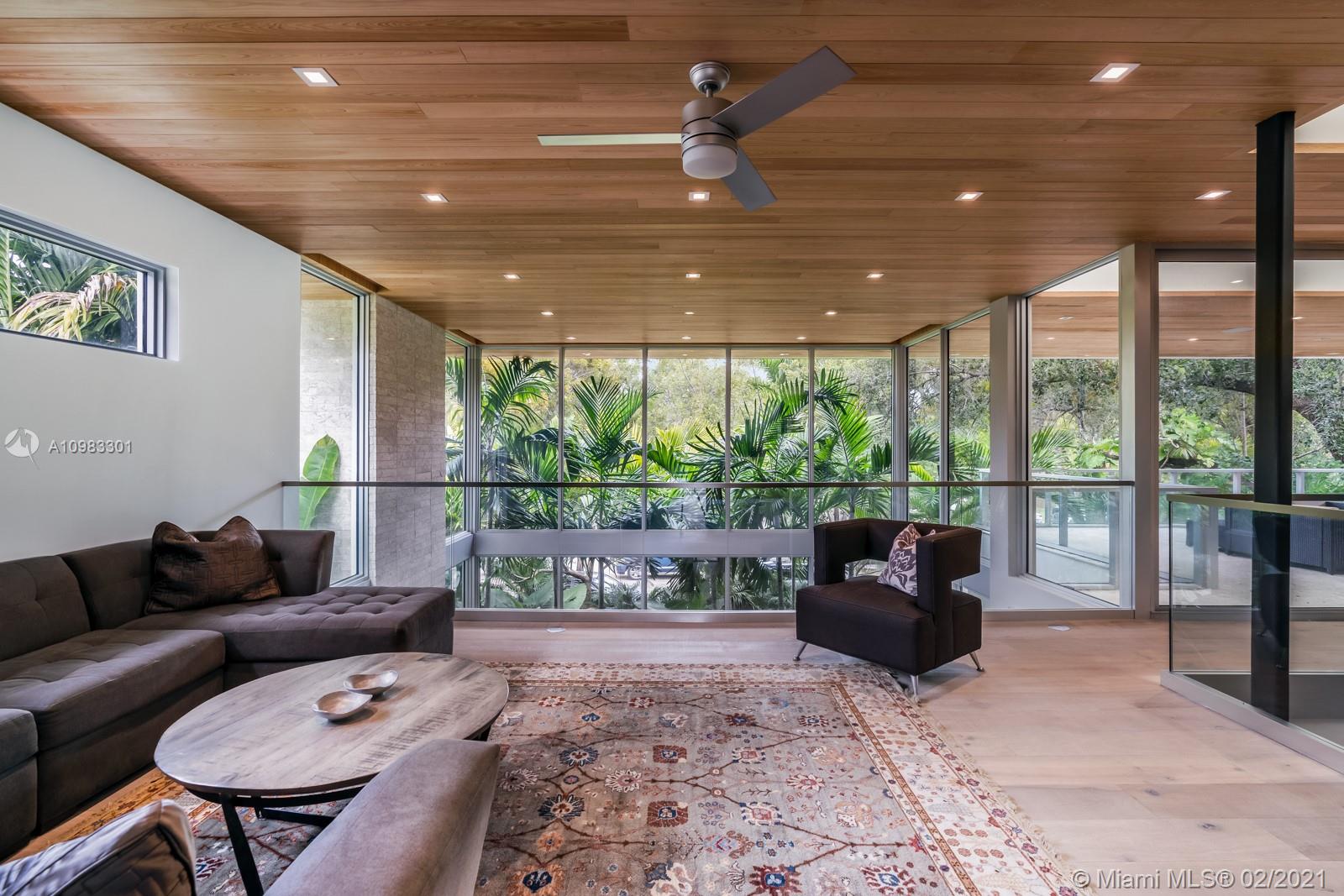 1814 Opechee Dr Miami, FL 33133